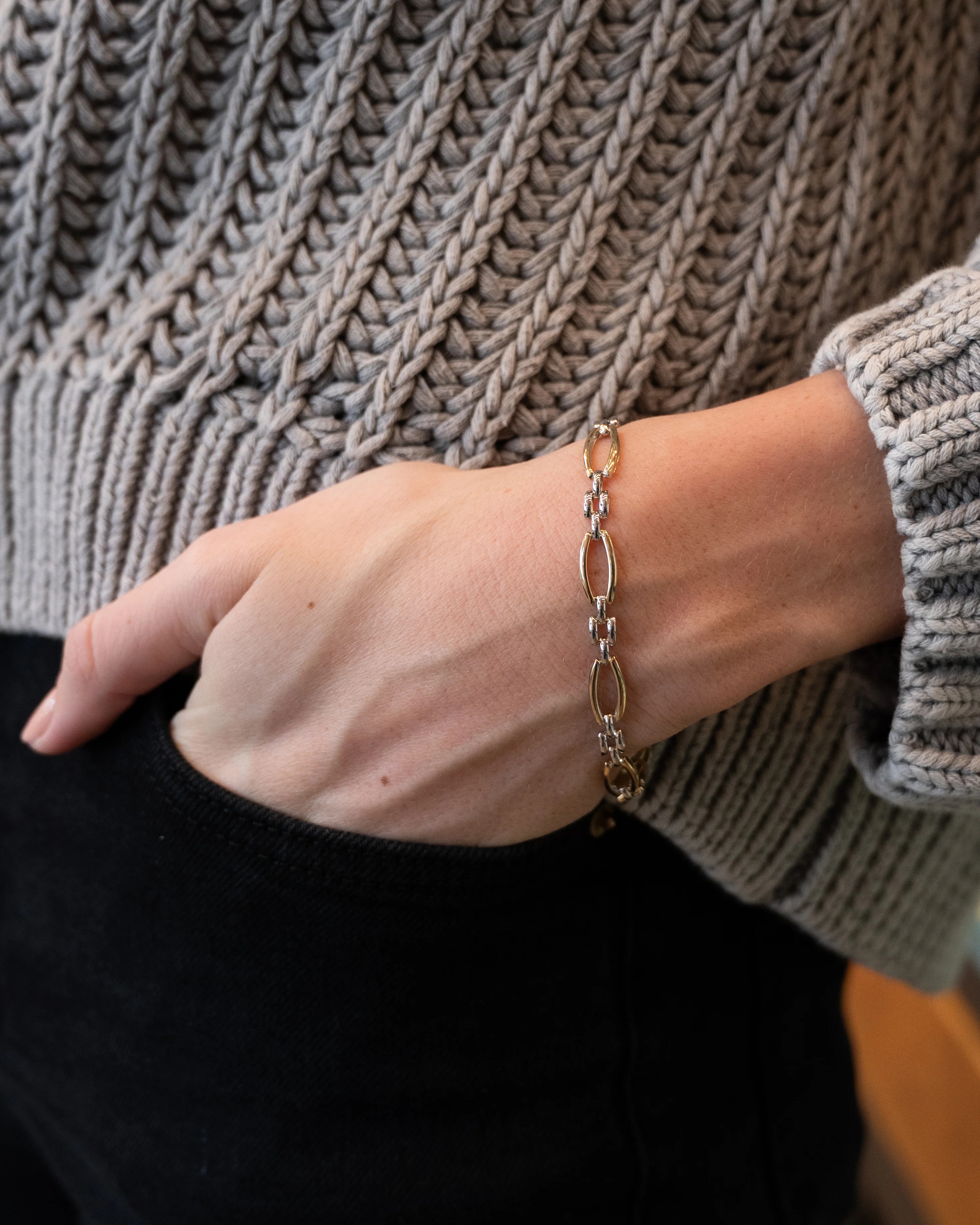 Elongated Oval Link Chain Bracelet 14k Two-Tone Gold - Image 6