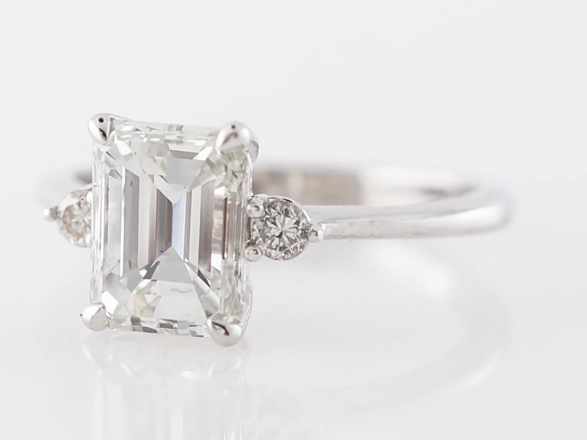 Emerald Cut Diamond Engagement Ring in White Gold - Image 2