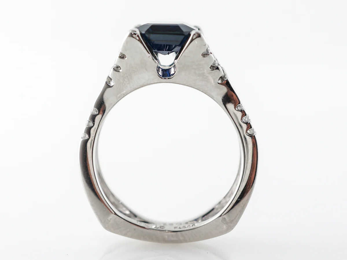 Emerald Cut Sapphire & Diamond Ring in Platinum - Image 4