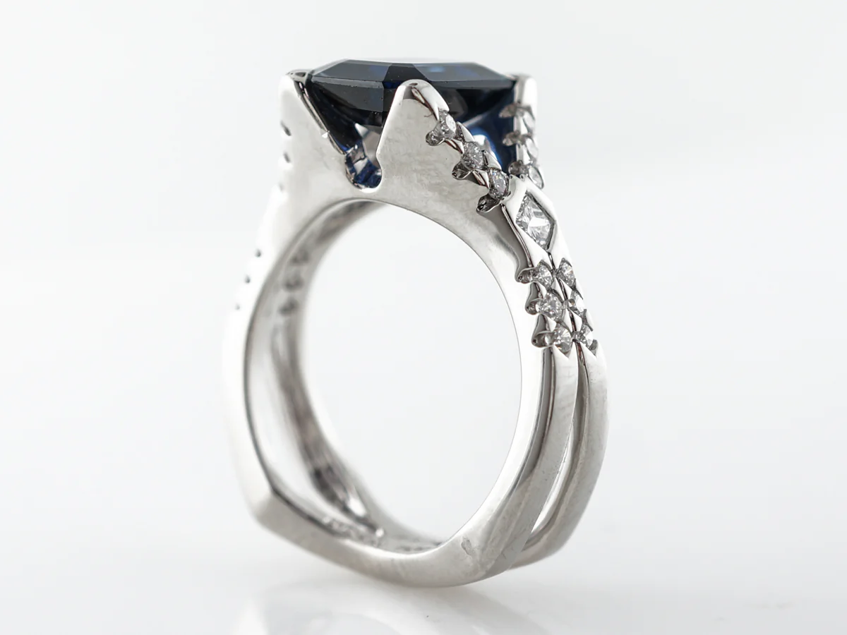 Emerald Cut Sapphire & Diamond Ring in Platinum - Image 5