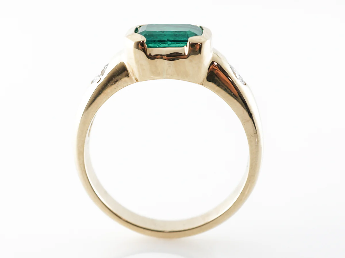 Emerald & Diamond Cocktail Ring in 18k Yellow Gold - Image 4