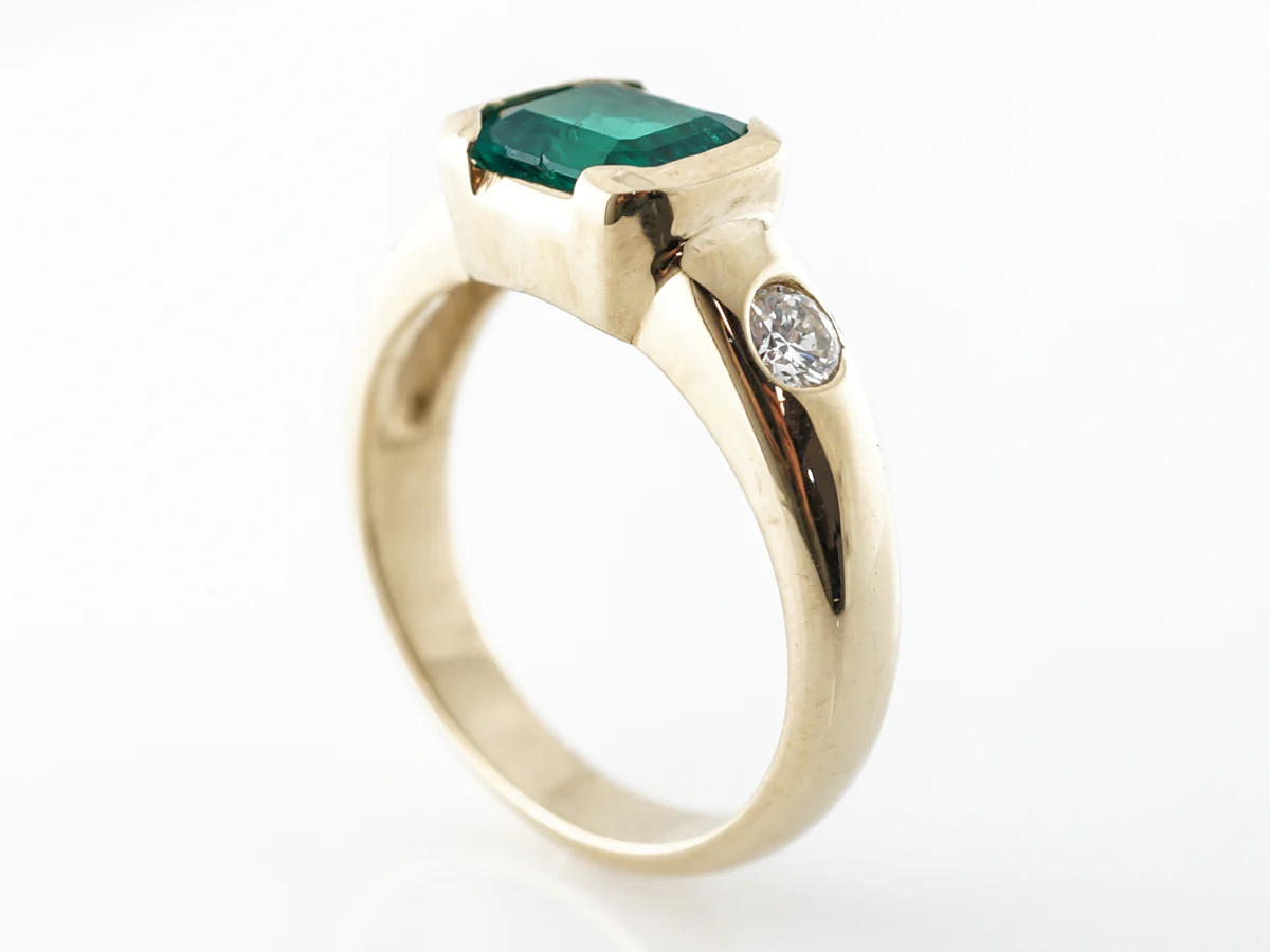 Emerald & Diamond Cocktail Ring in 18k Yellow Gold - Image 5