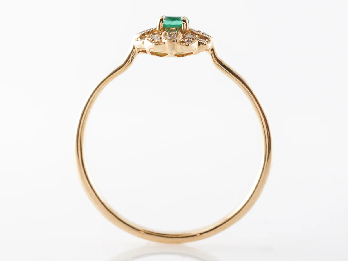 Emerald & Diamond Ring w/ Milgrain in 18k Yellow Gold - Image 4