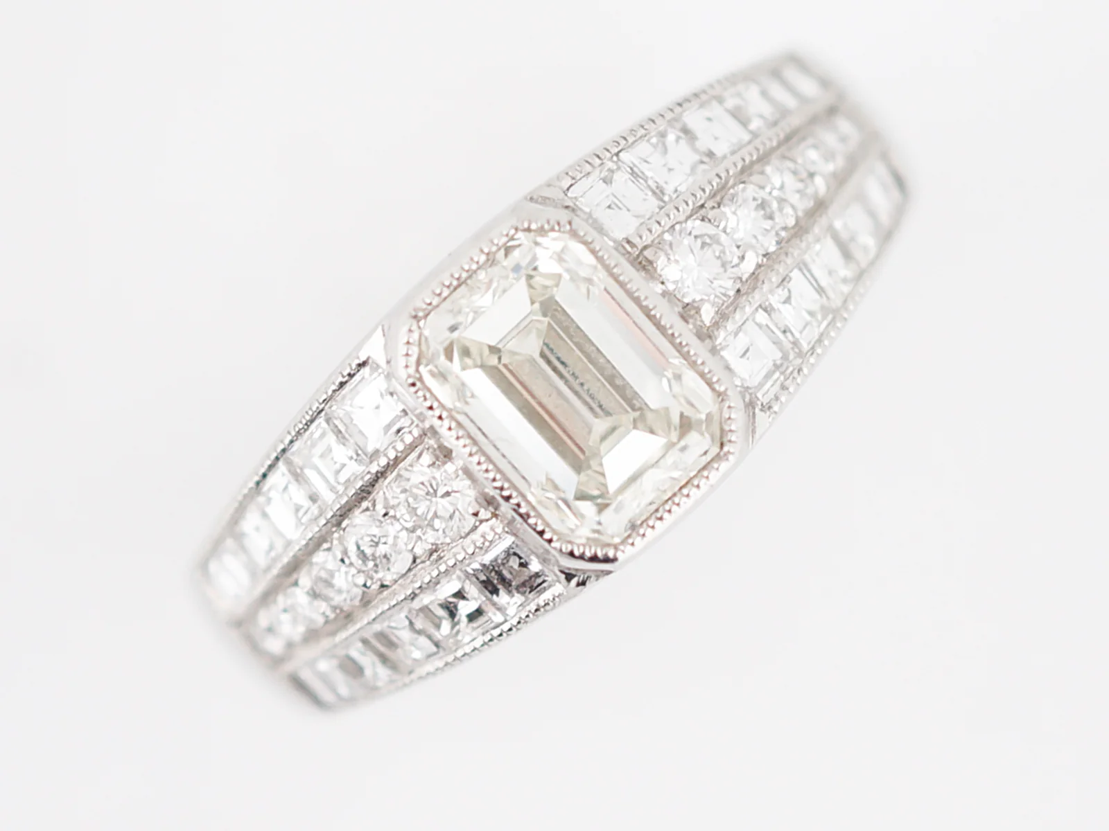 Engagement Ring Modern 1.00 Emerald Cut Diamond in Platinum - Image 4