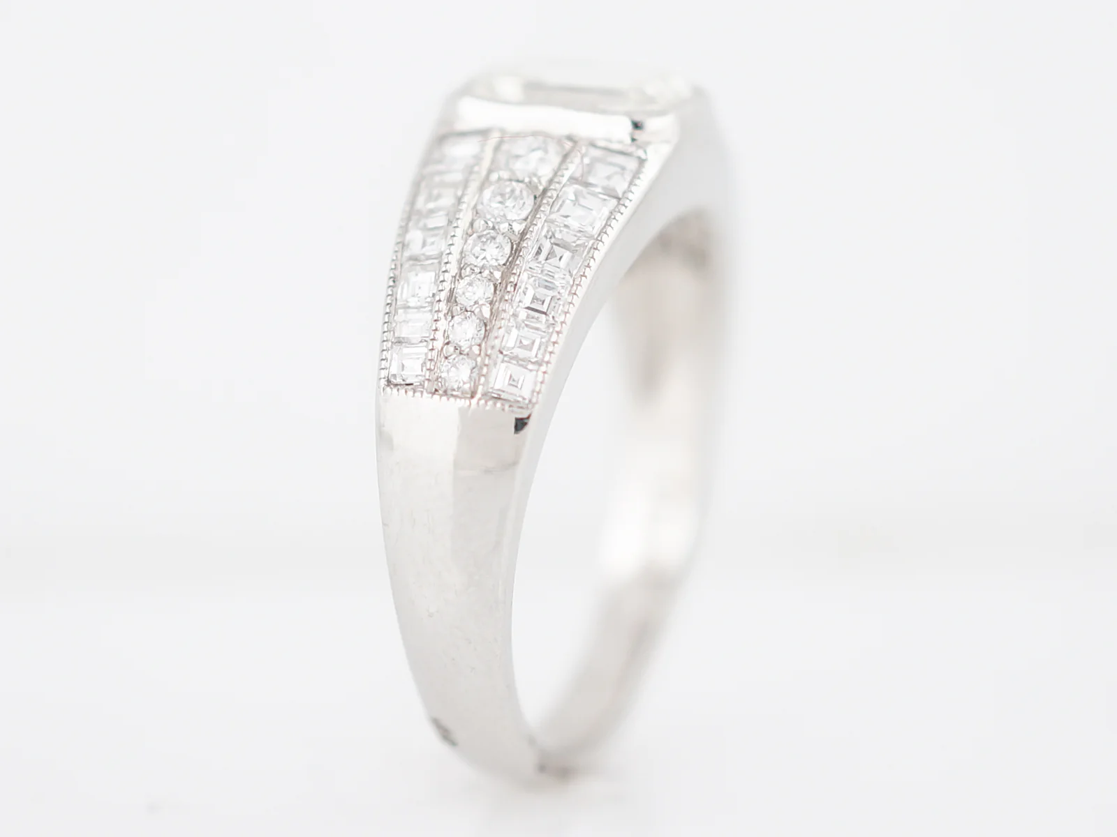 Engagement Ring Modern 1.00 Emerald Cut Diamond in Platinum - Image 5