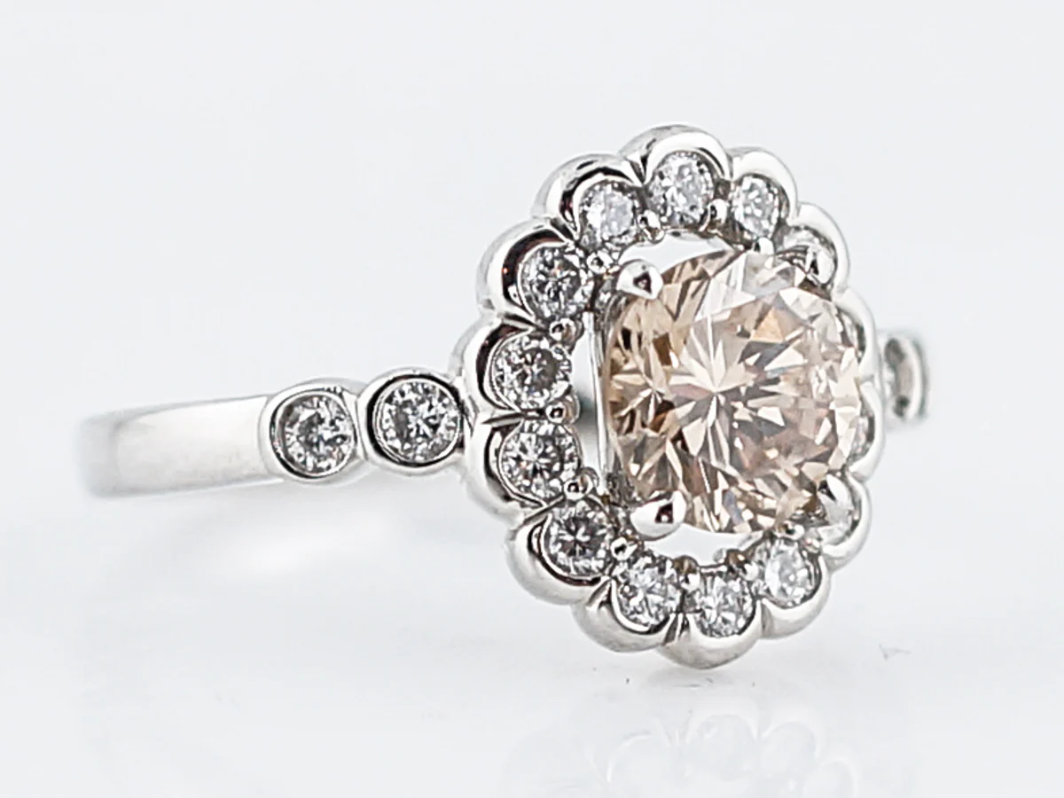 Engagement Ring Modern 1.01 Round Brilliant Cut Diamond in Platinum - Image 3