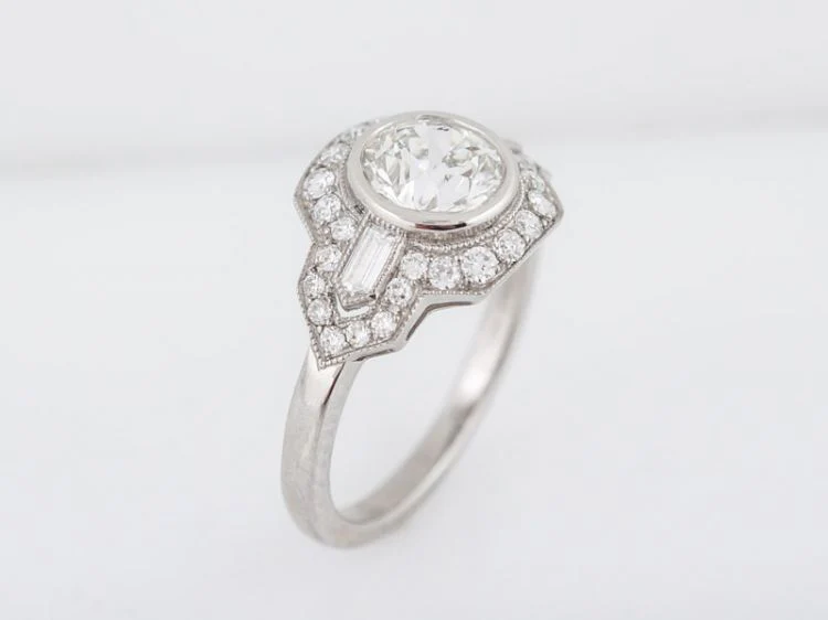 Engagement Ring Modern 1.03 Old European Cut Diamond in Platinum - Image 4