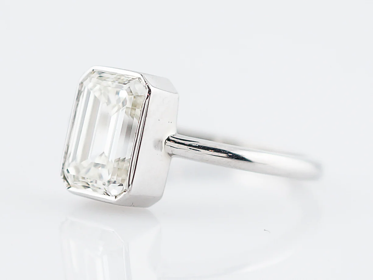 Engagement Ring Modern 2.05 Emerald Cut Diamond in 18k White Gold - Image 2