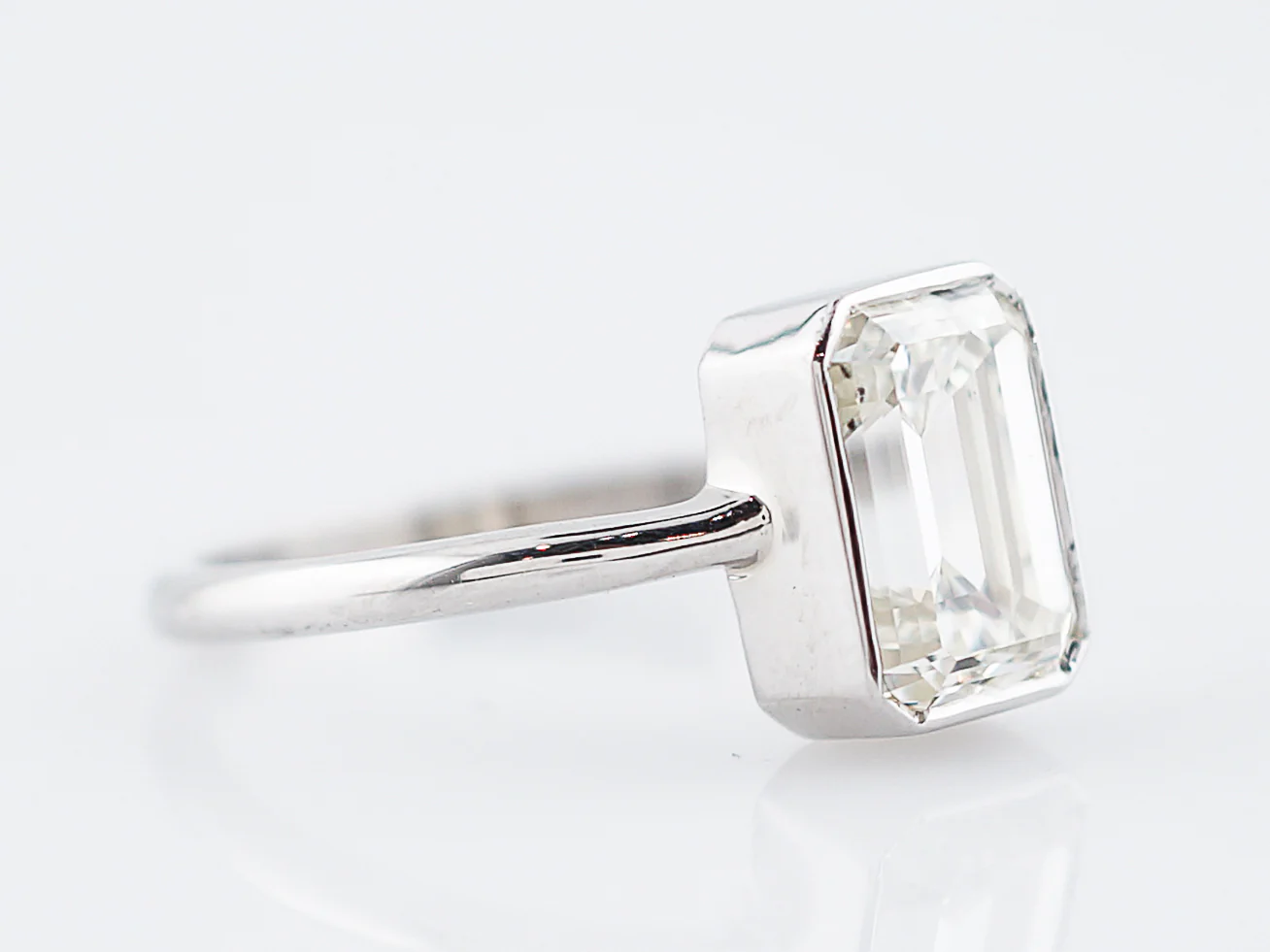 Engagement Ring Modern 2.05 Emerald Cut Diamond in 18k White Gold - Image 3