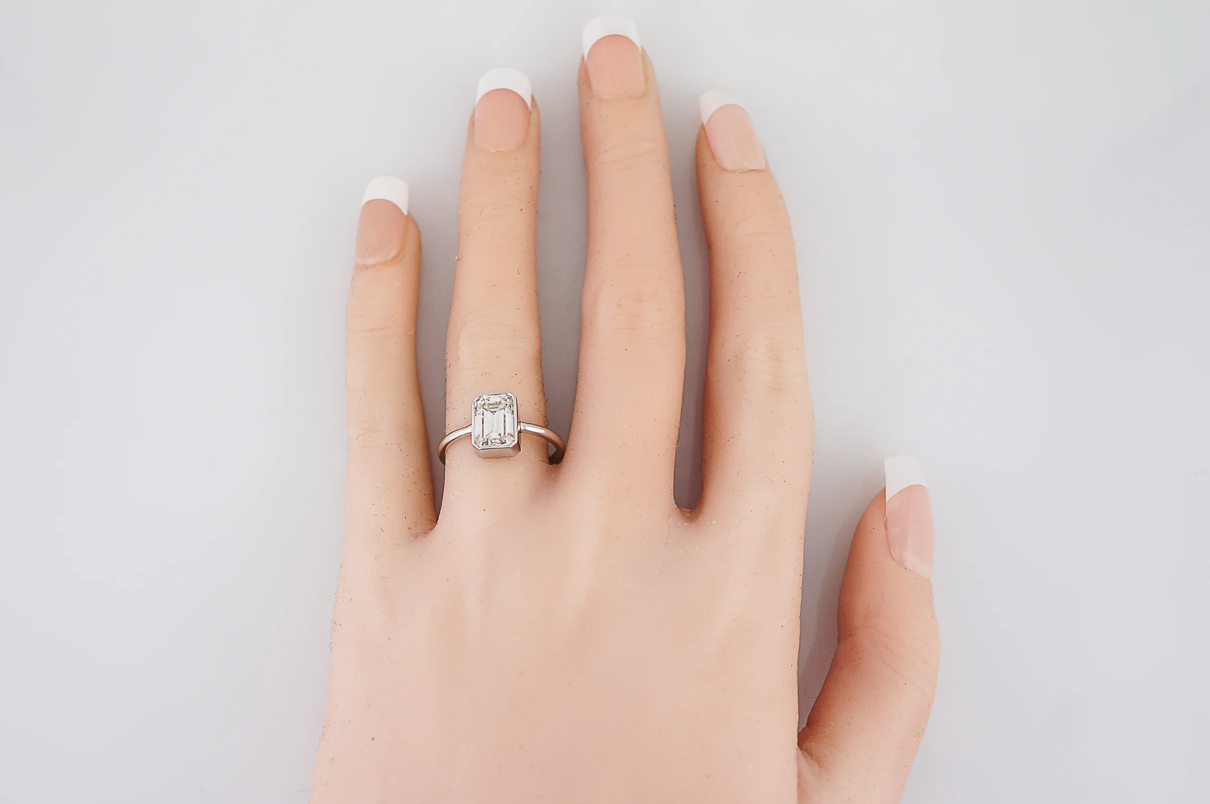 Engagement Ring Modern 2.05 Emerald Cut Diamond in 18k White Gold - Image 6