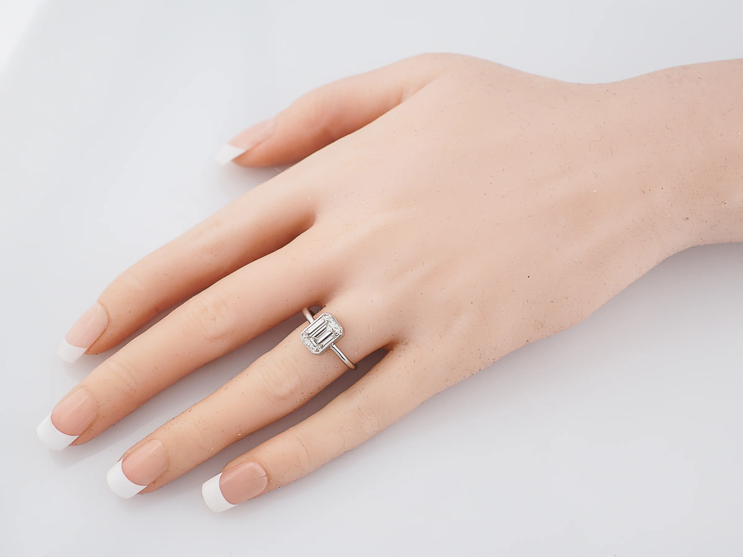 Engagement Ring Modern 2.05 Emerald Cut Diamond in 18k White Gold - Image 7