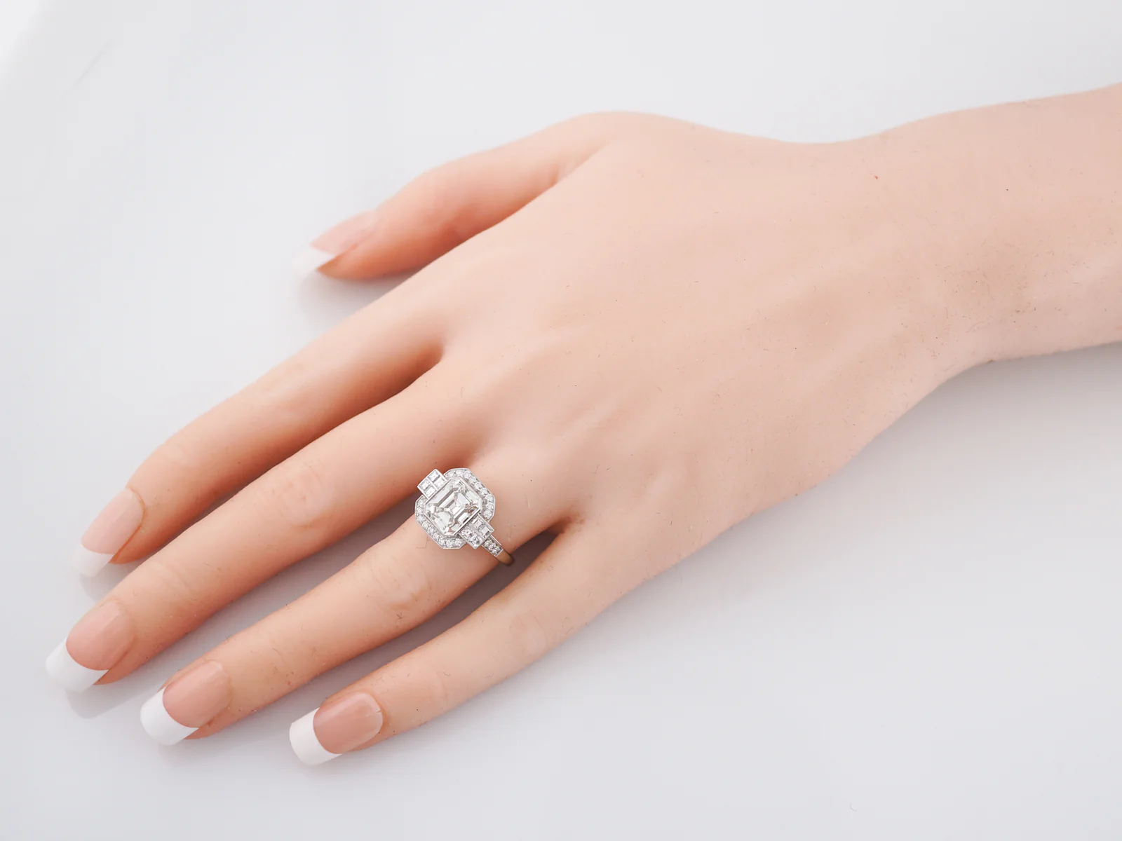 Engagement Ring Modern 2.13 Asscher Cut Diamond in Platinum - Image 7