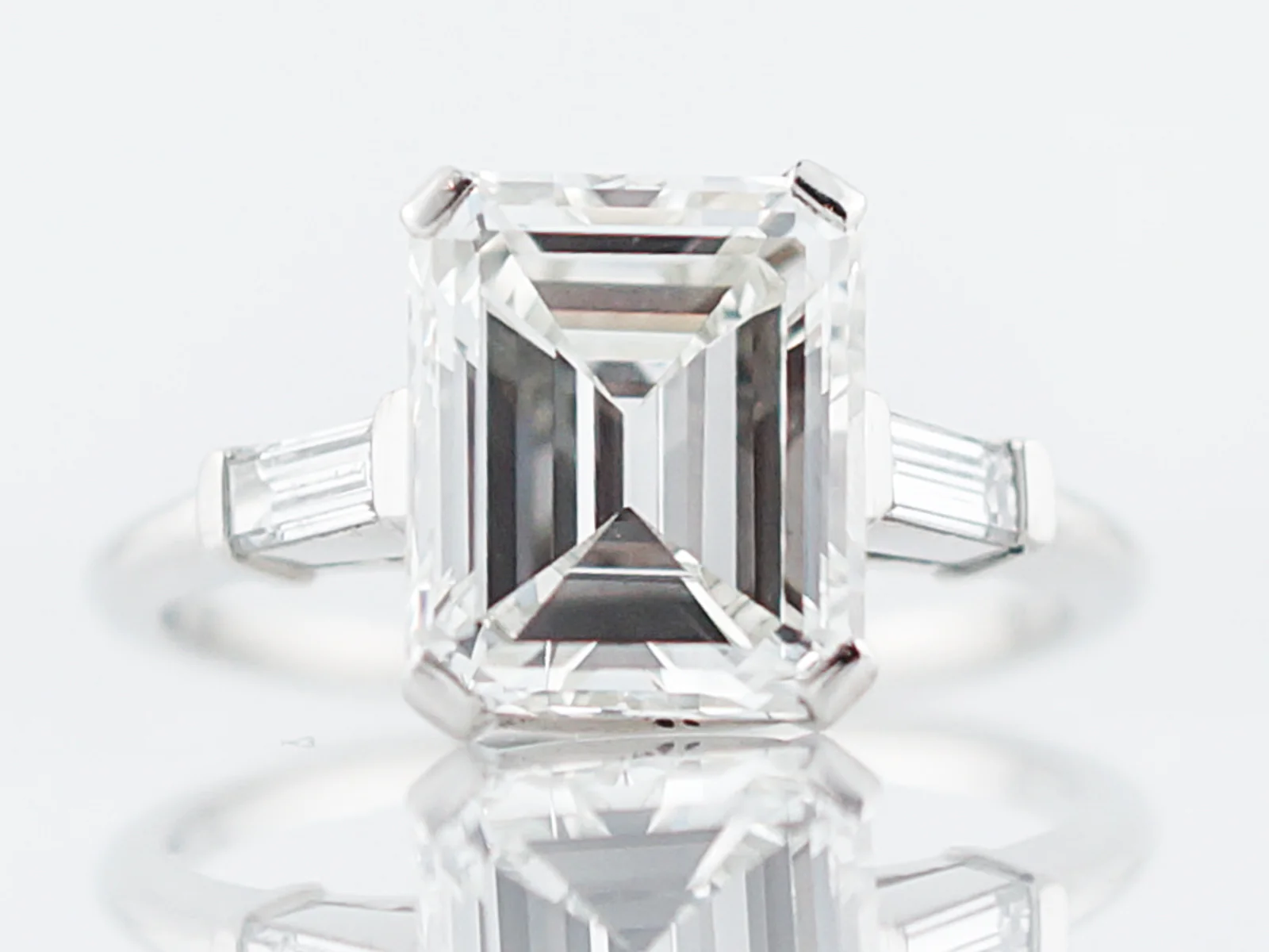 Engagement Ring Modern 3.00 Emerald Cut Diamond in Platinum - Image 2