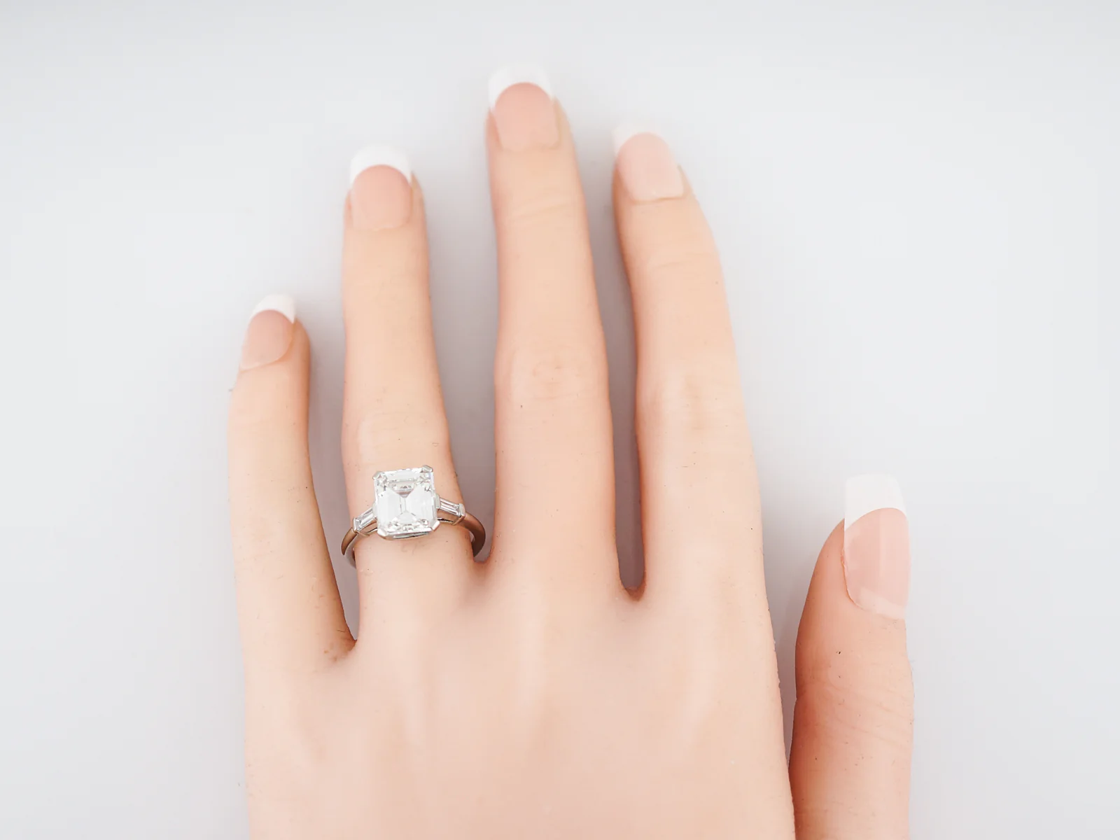 Engagement Ring Modern 3.00 Emerald Cut Diamond in Platinum - Image 6