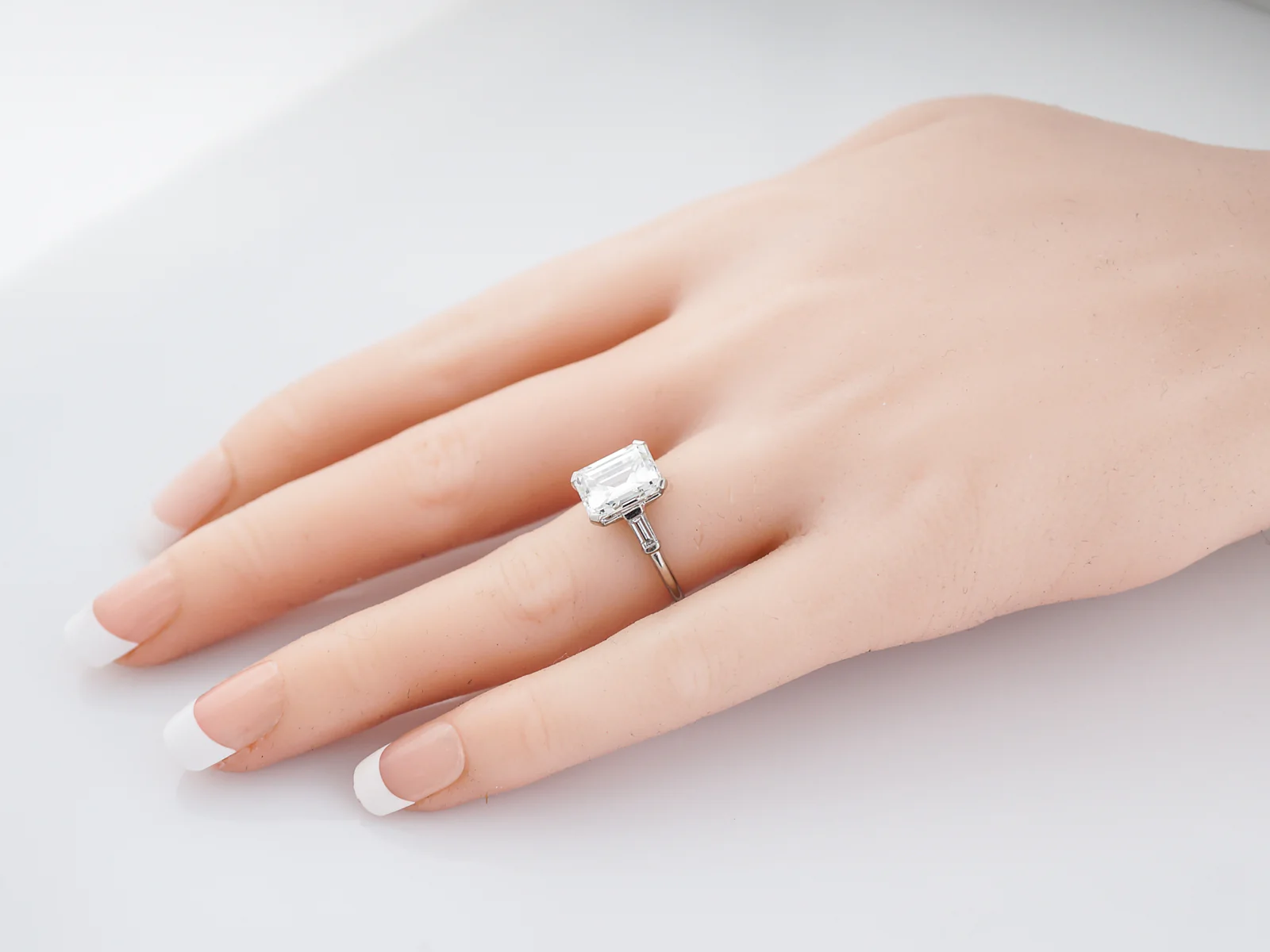 Engagement Ring Modern 3.00 Emerald Cut Diamond in Platinum - Image 7