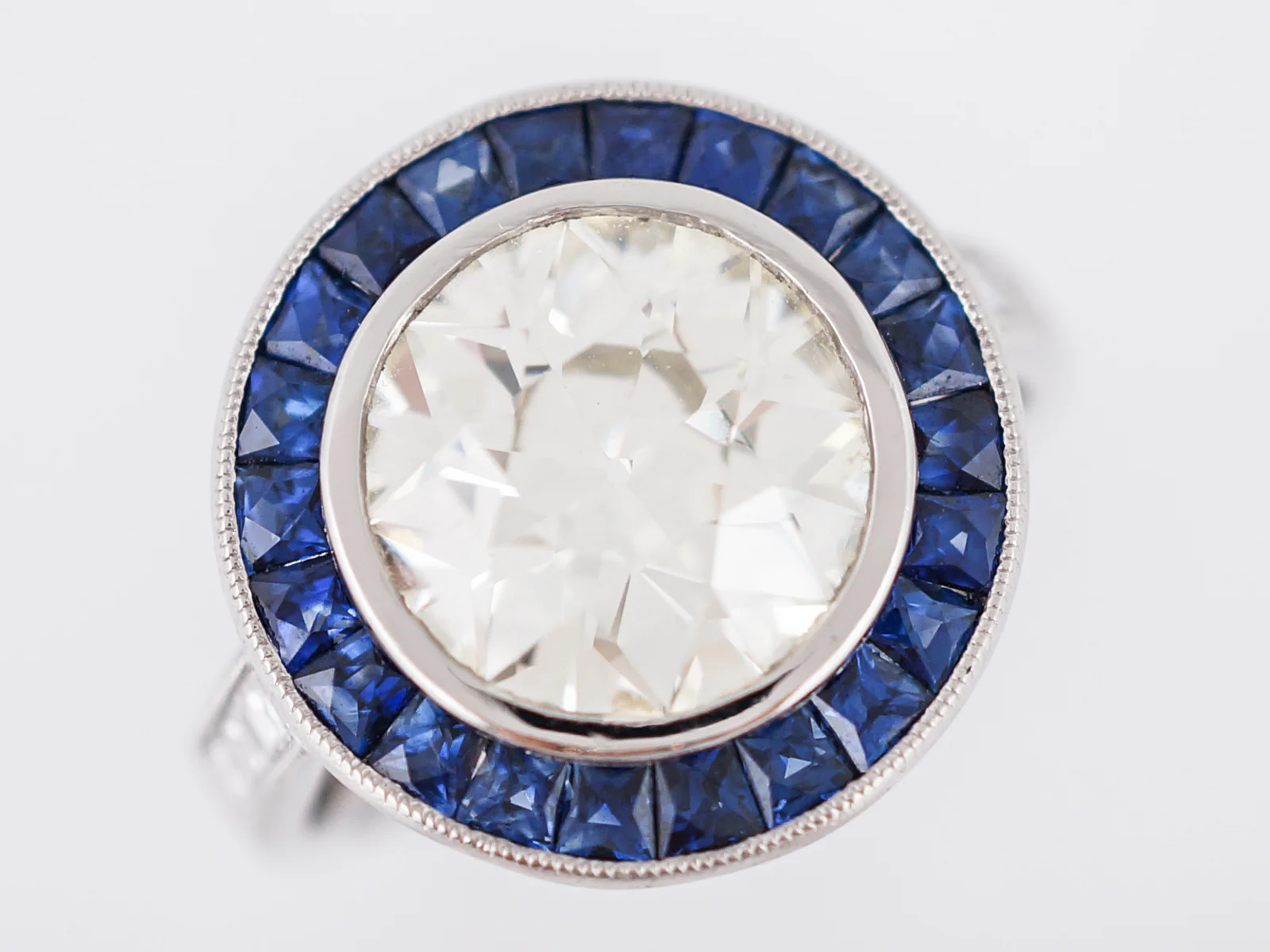 Engagement Ring Modern 3.54 Old European Cut Diamond in Platinum - Image 4