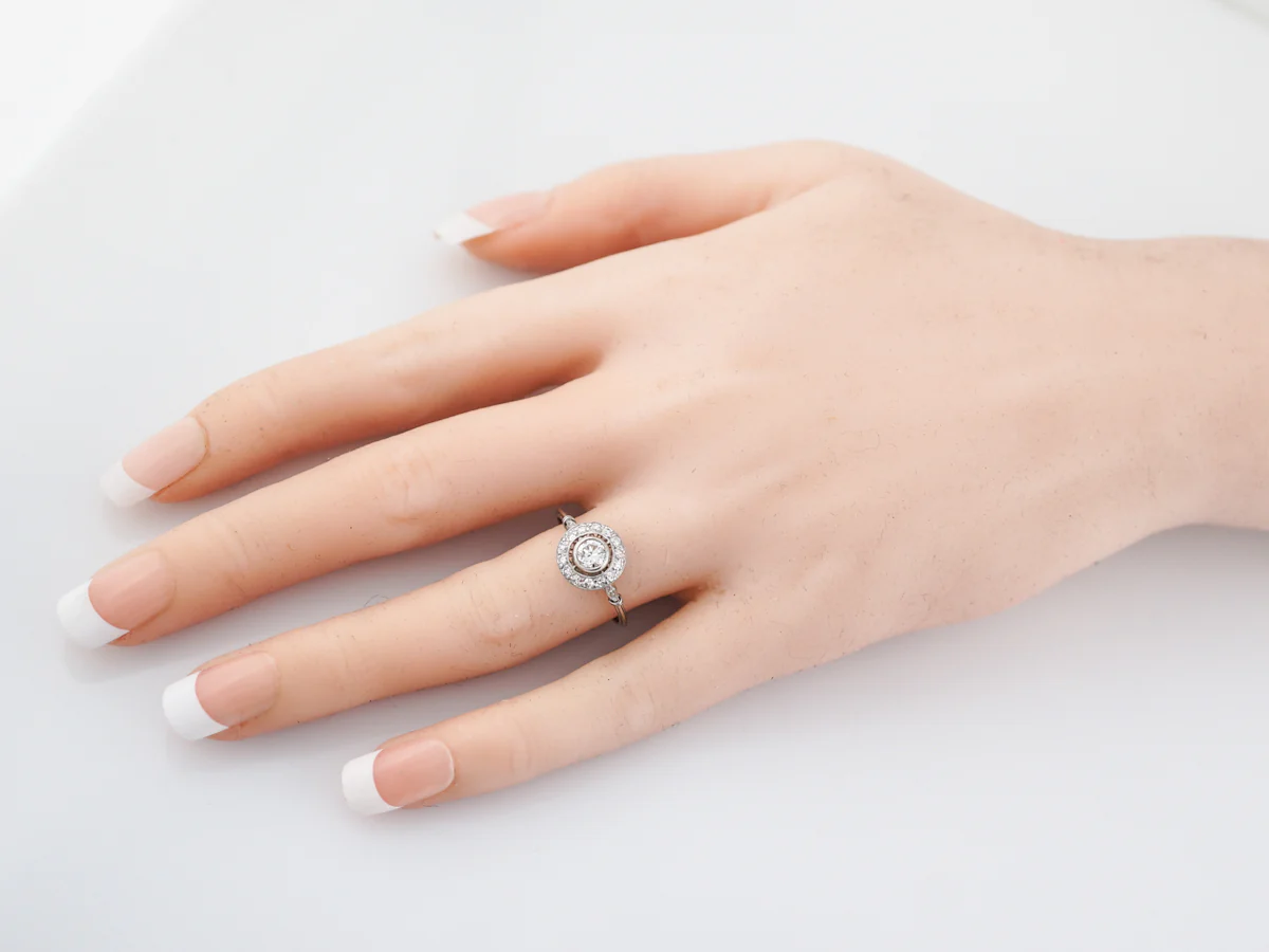 Engagement Ring Modern .32 Round Brilliant Cut Diamond in Platinum - Image 7