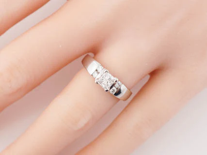 Engagement Ring Modern .40ct Princess Cut Diamond in 14k White Gold - Image 5