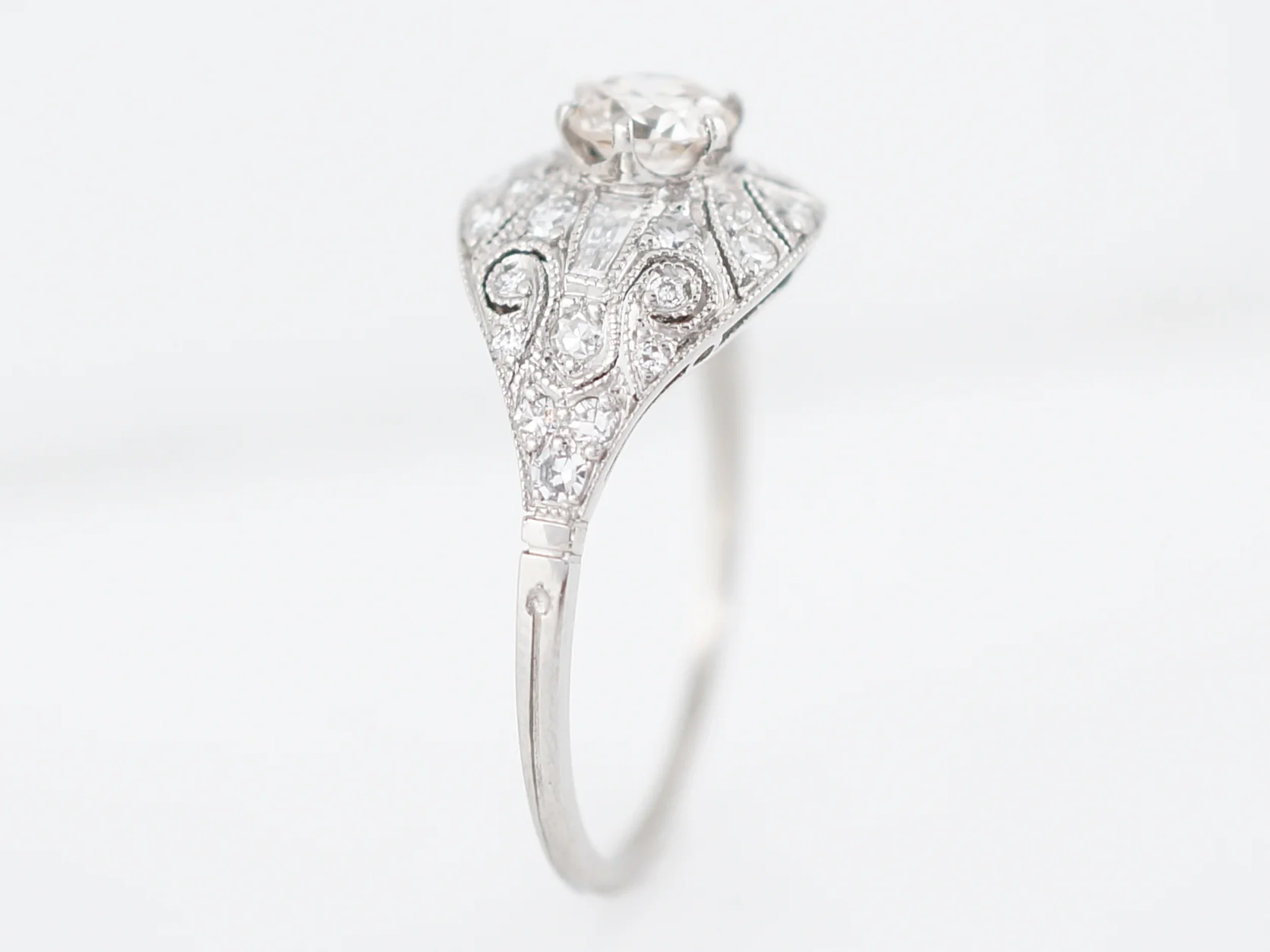 Engagement Ring Modern .47 Round Brilliant Cut Diamond in Platinum - Image 4