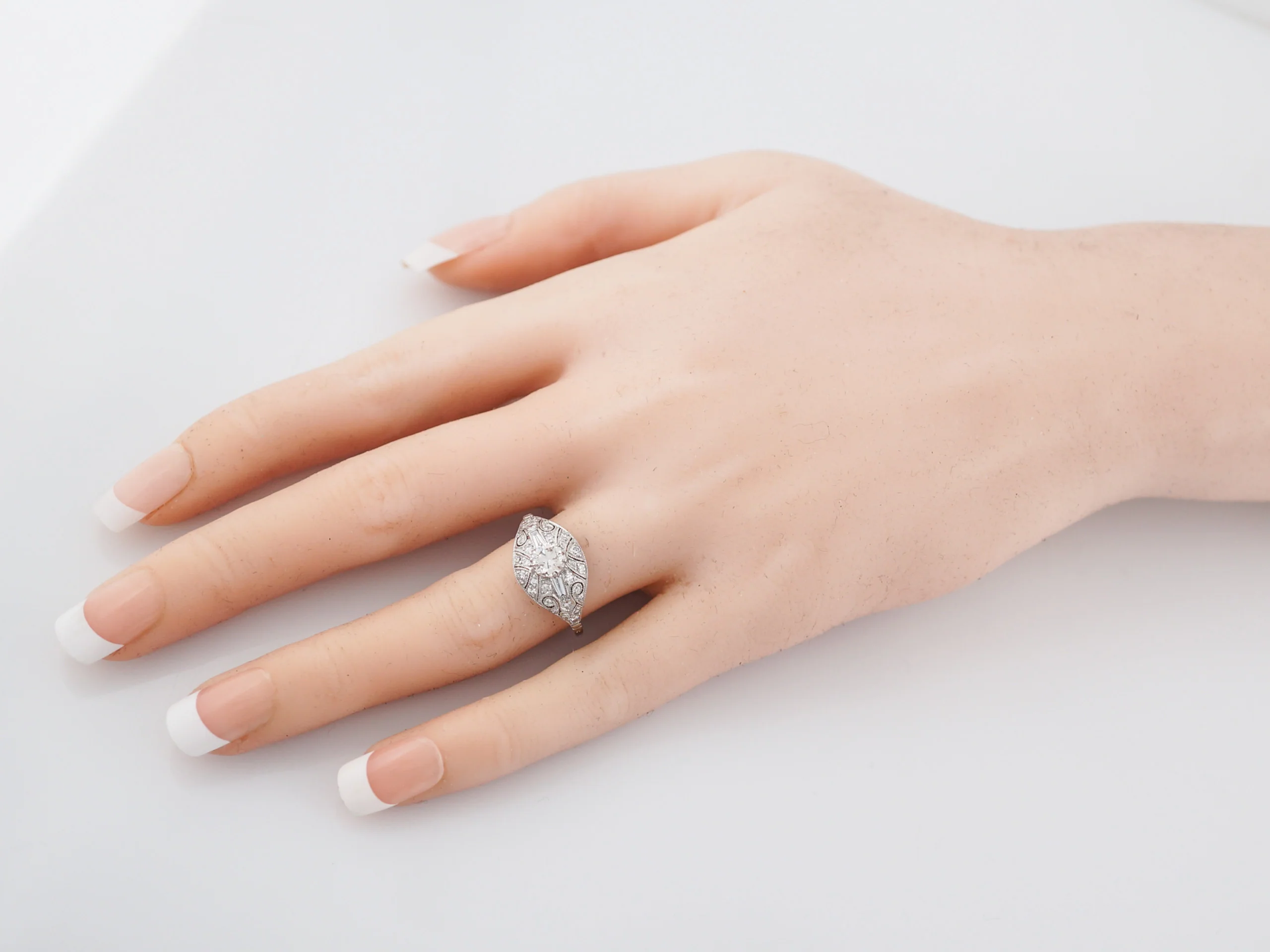 Engagement Ring Modern .47 Round Brilliant Cut Diamond in Platinum - Image 7