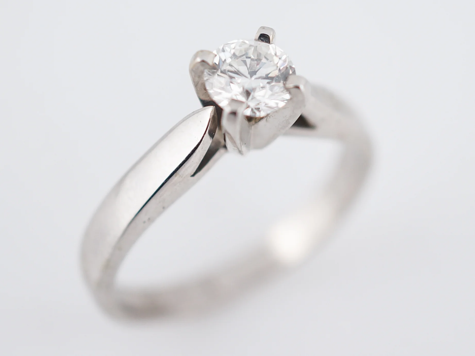 Engagement Ring Modern .50 Round Brilliant Cut Diamond in 18k White Gold - Image 4