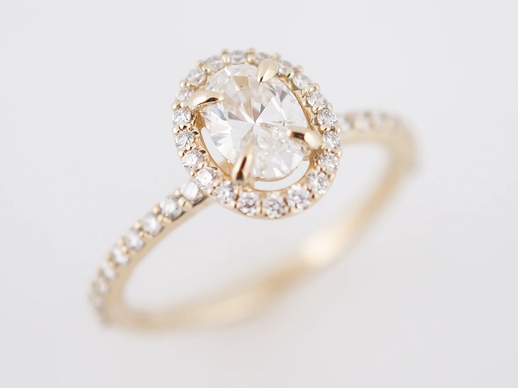Engagement Ring Modern .56 Round Brilliant Diamond in 14k Yellow Gold - Image 4