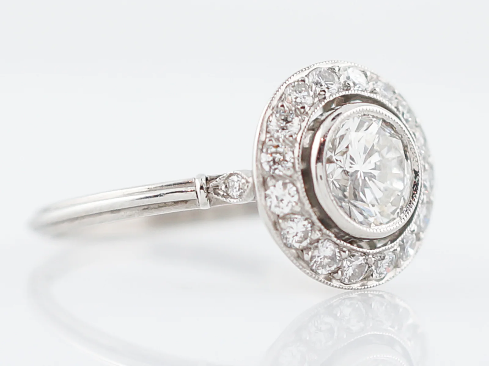 Engagement Ring Modern .82 Round Brilliant Cut Diamond in Platinum - Image 3