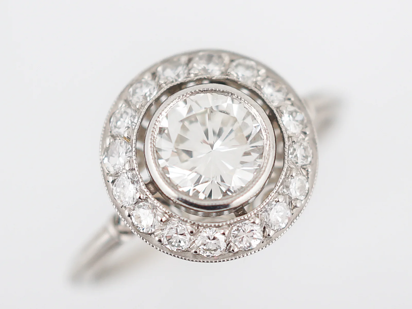 Engagement Ring Modern .82 Round Brilliant Cut Diamond in Platinum - Image 4