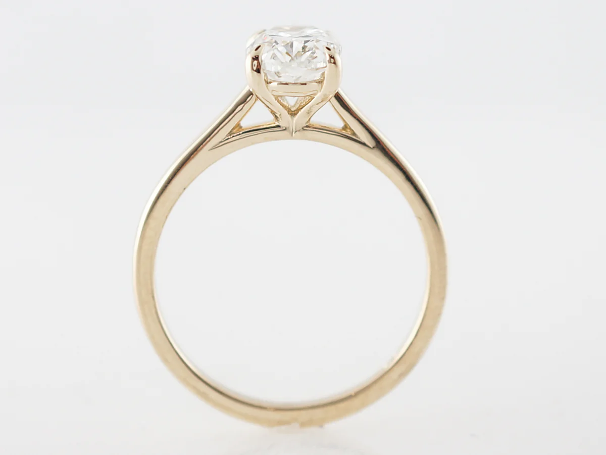 Engagement Ring Modern GIA 2.02 Oval Cut Diamond in 14k Yellow Gold - Image 4