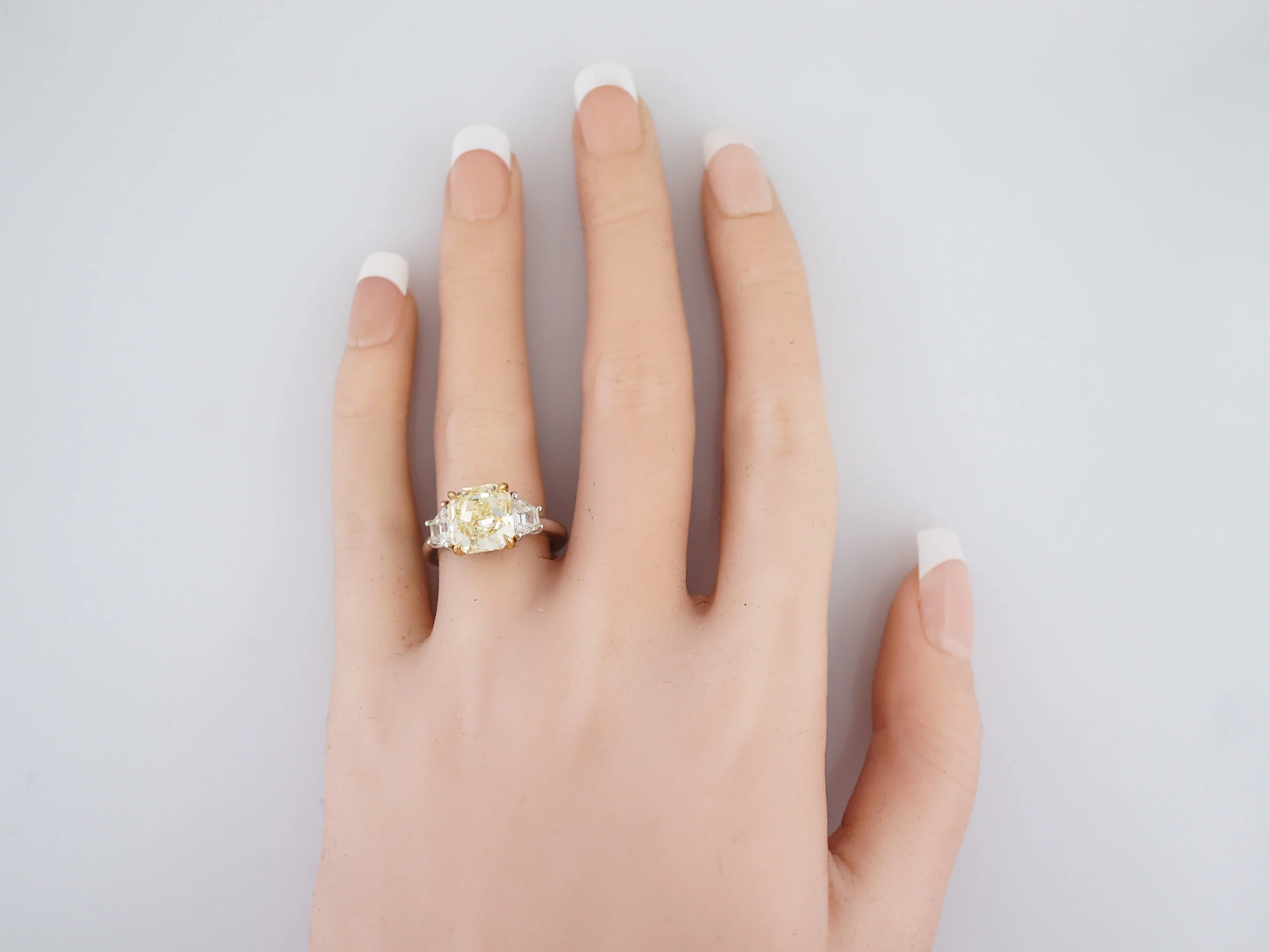Engagement Ring Modern GIA 4.13 Modified Brilliant Cut Fancy Intense Yellow Diamond in Platinum - Image 6