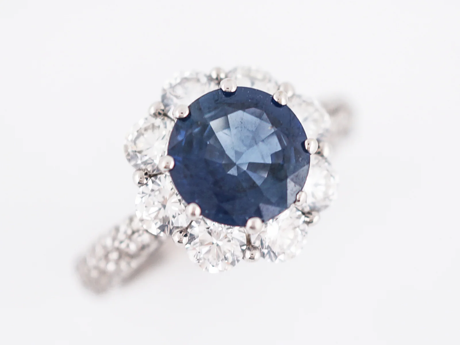 Engagement Ring Modern 1.45 Round Brilliant Cut Sapphire in 14k White Gold - Image 4