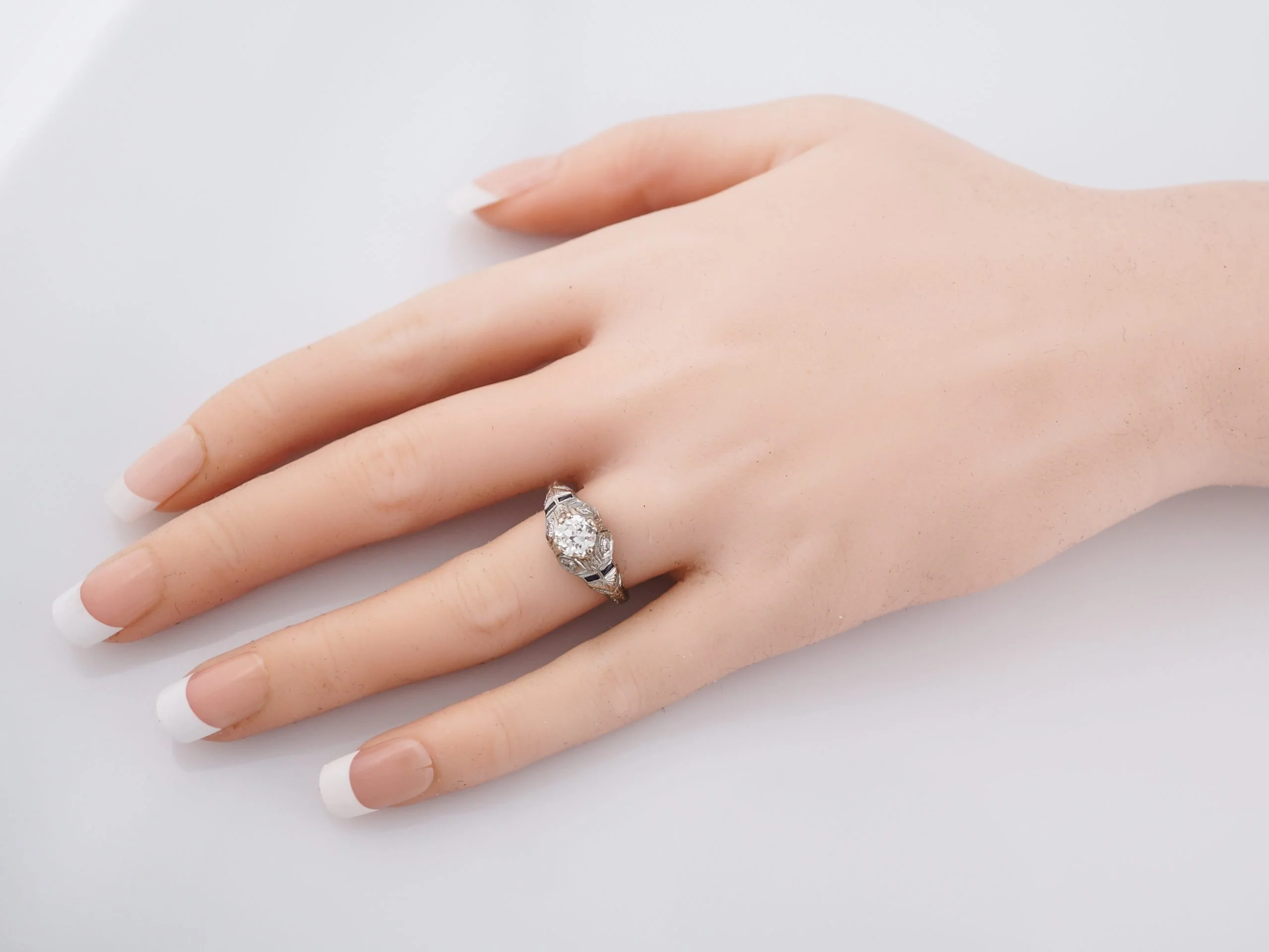 Engraved 1920s Diamond & Sapphire Engagement Ring - Image 8