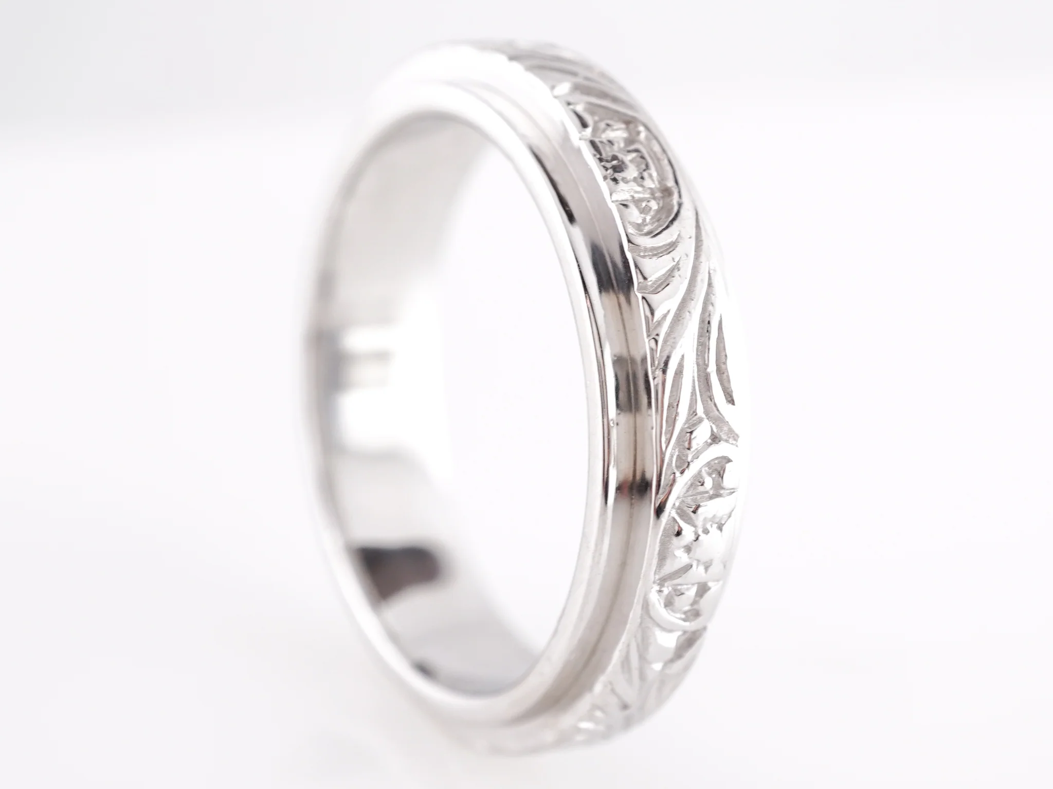 Engraved Art Deco Filigree Wedding Band in 14k White Gold - Image 3