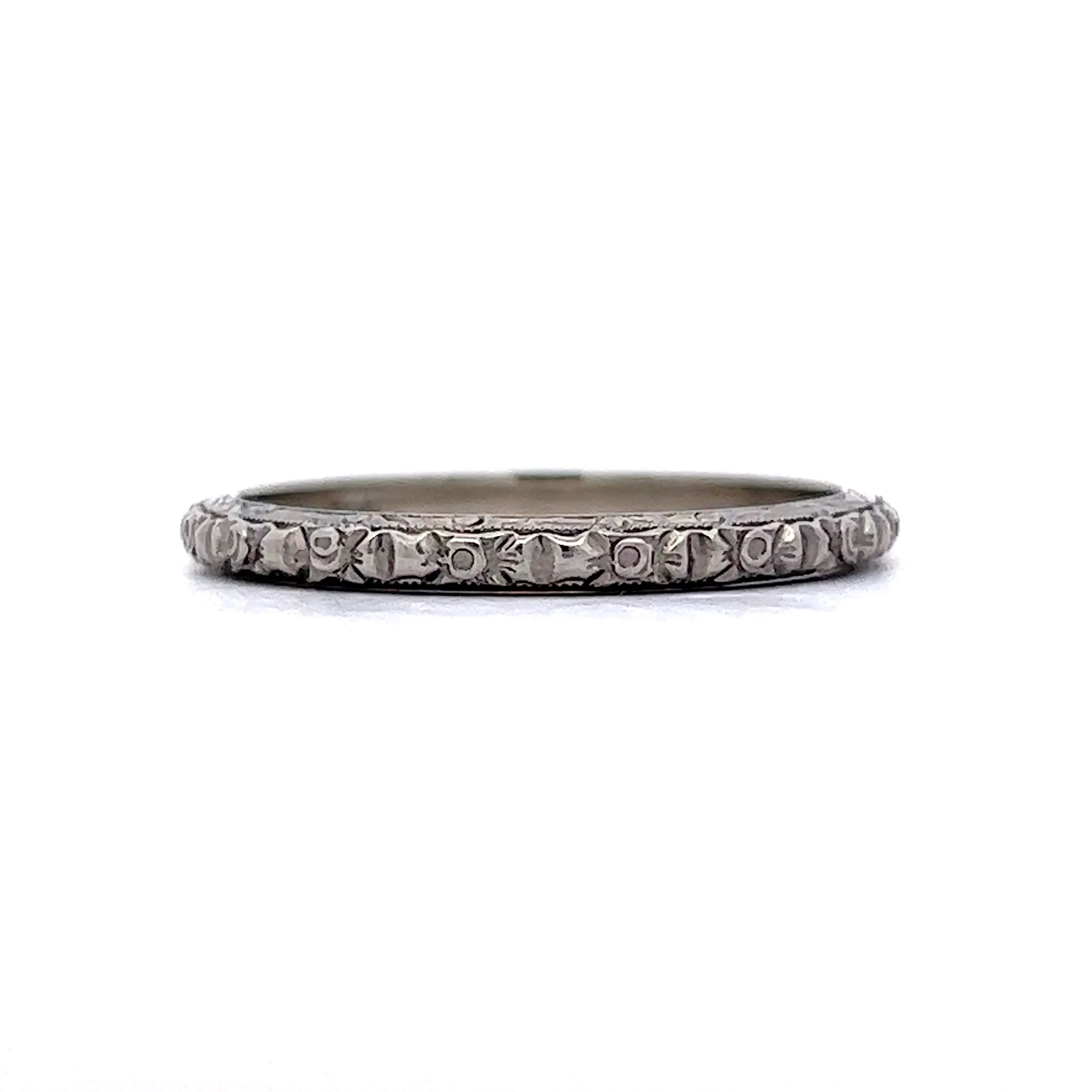 Vintage Art Deco Men's Wedding Band in 18k White Gold - Image 2