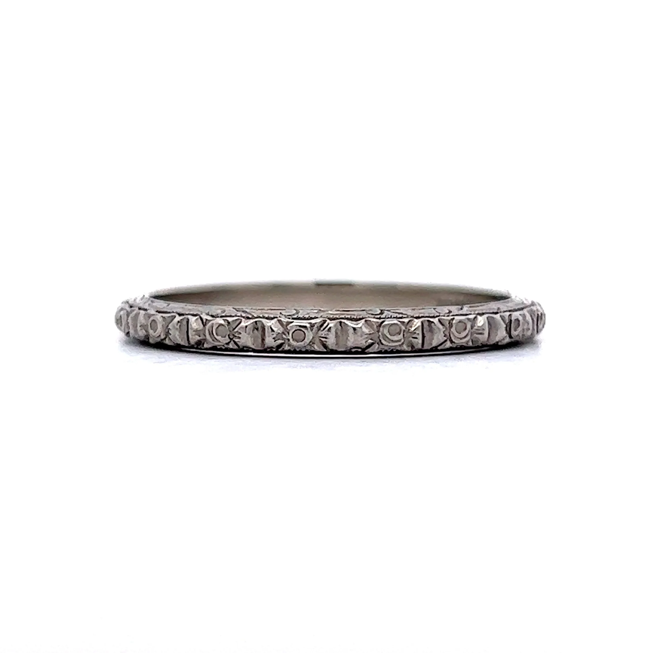 Vintage Art Deco Men's Wedding Band in 18k White Gold - Image 3