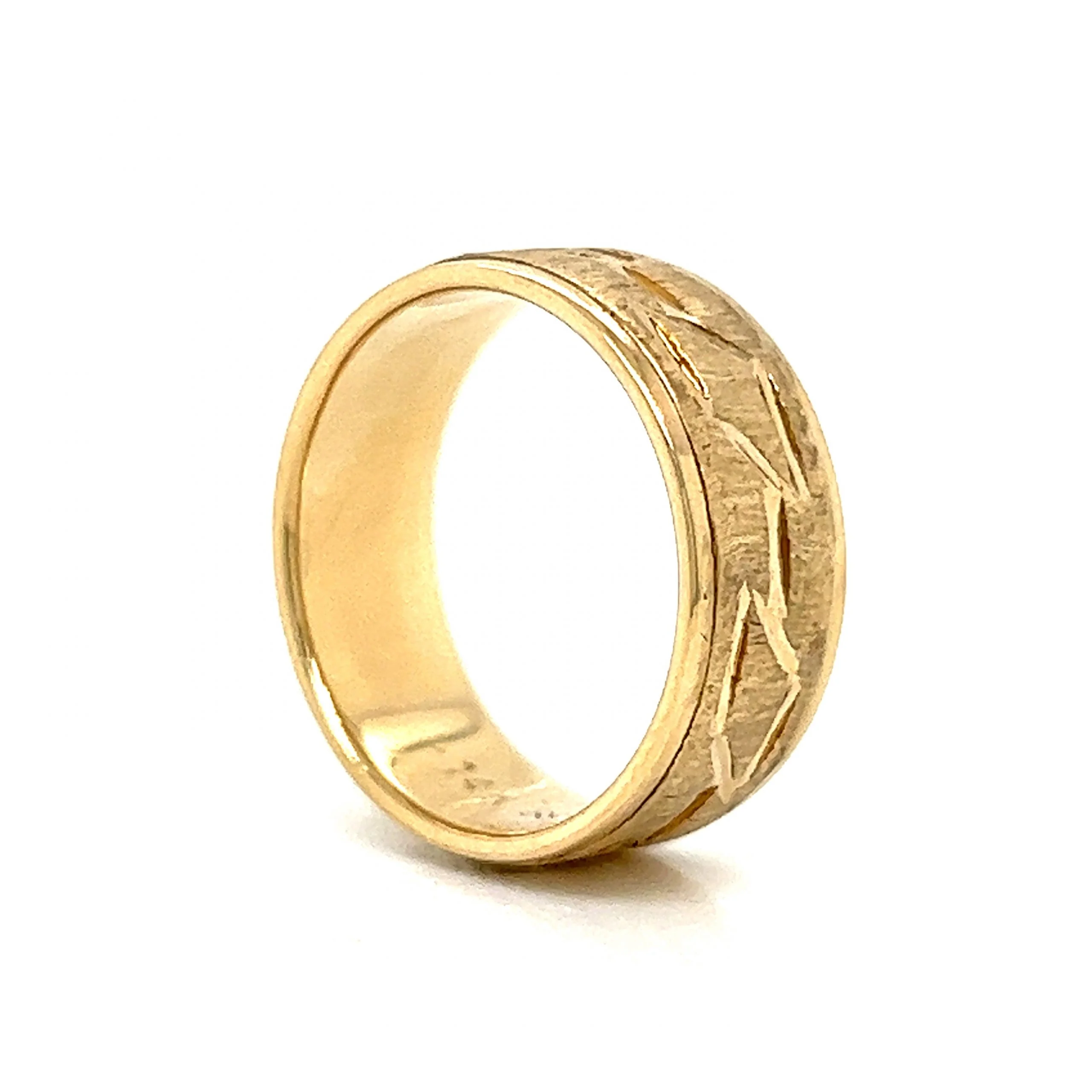Engraved Textured Wedding Band in 14k Yellow Gold - Image 5