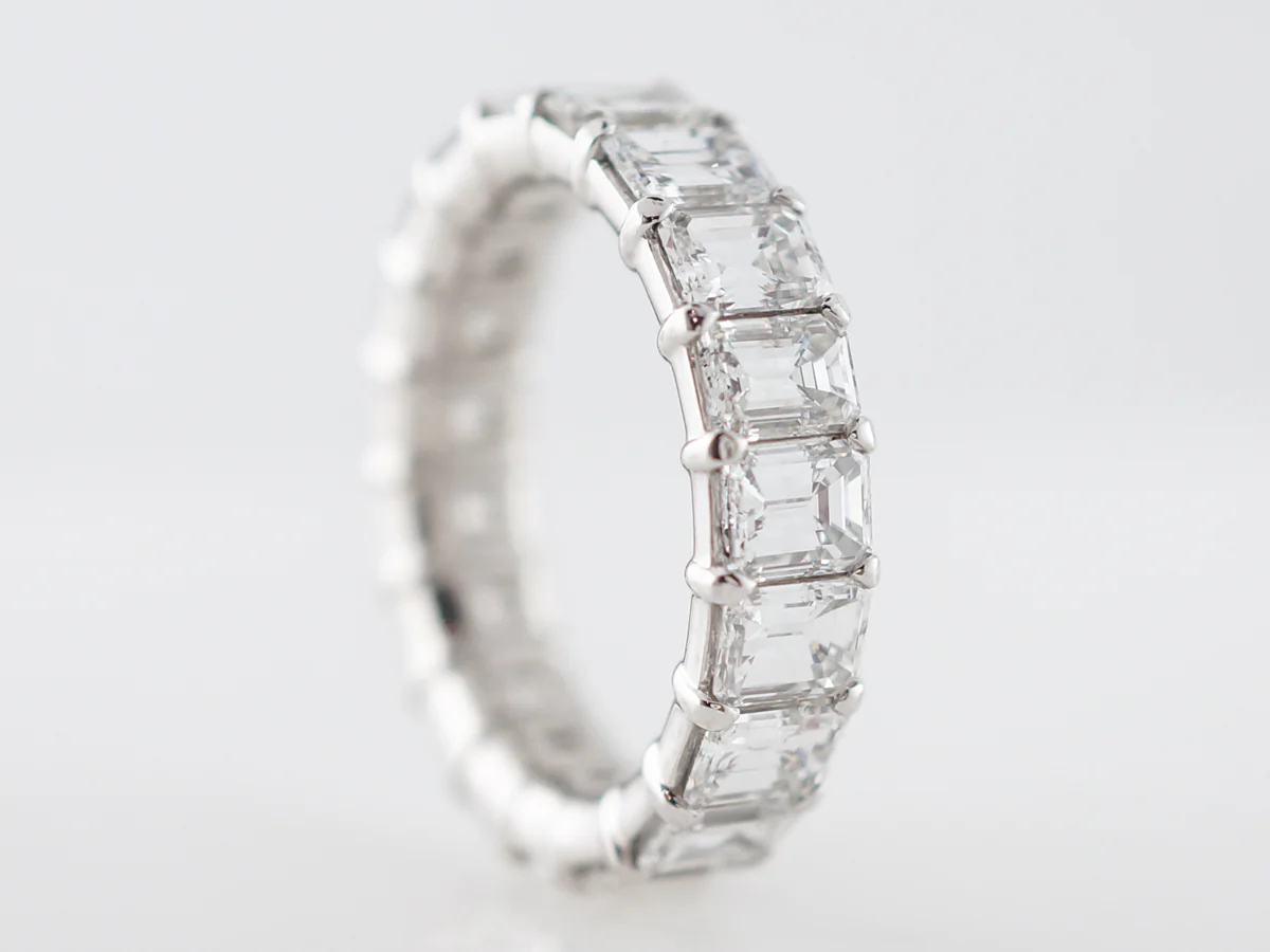 RTV- Eternity Wedding Band Modern 4.75 Emerald Cut Diamond in Platinum - Image 3