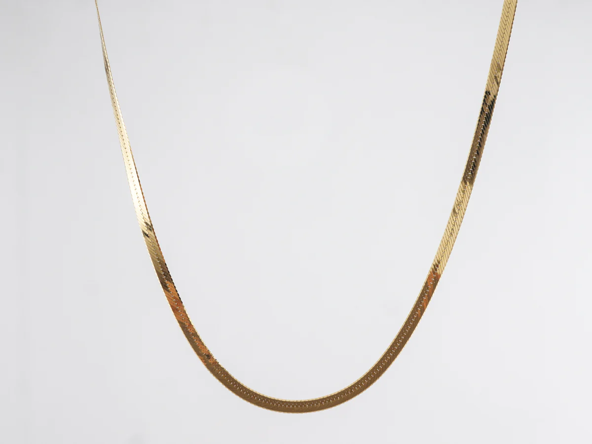 Flat Yellow Gold Necklace 18 inches Length in 14k - Image 3