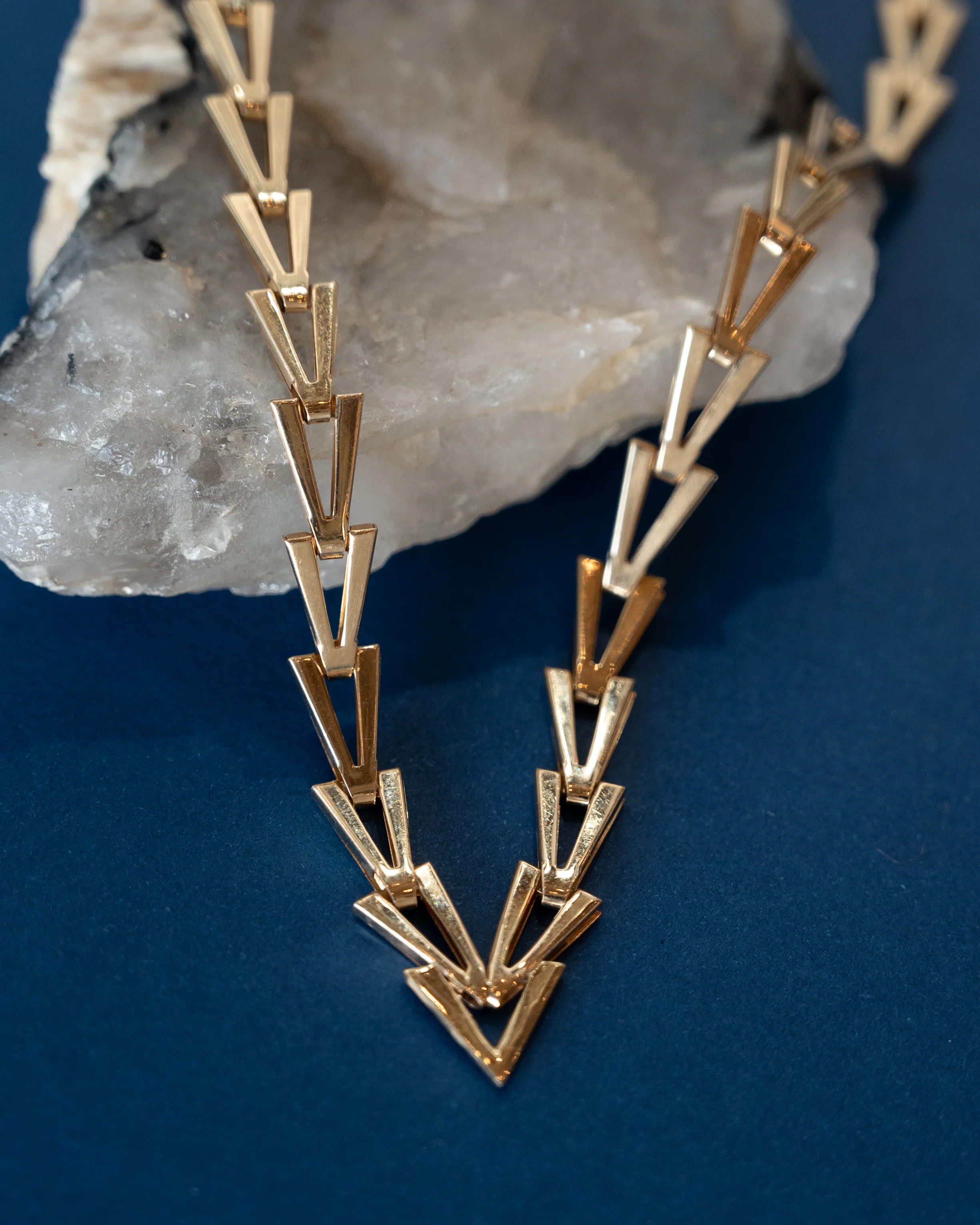 Geometric Triangle Link Collar Necklace 14k Yellow Gold - Image 5