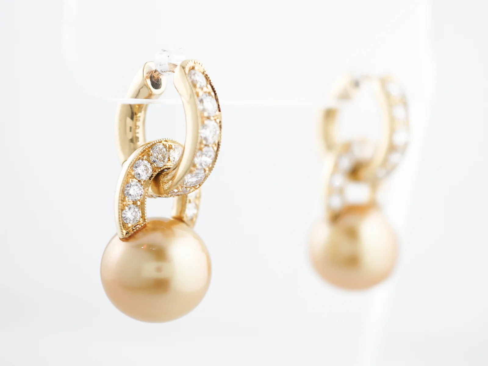 Golden Australian Pearl Earrings Modern 1.60 Round Brilliant Cut Diamond in 18k Yellow Gold - Image 3