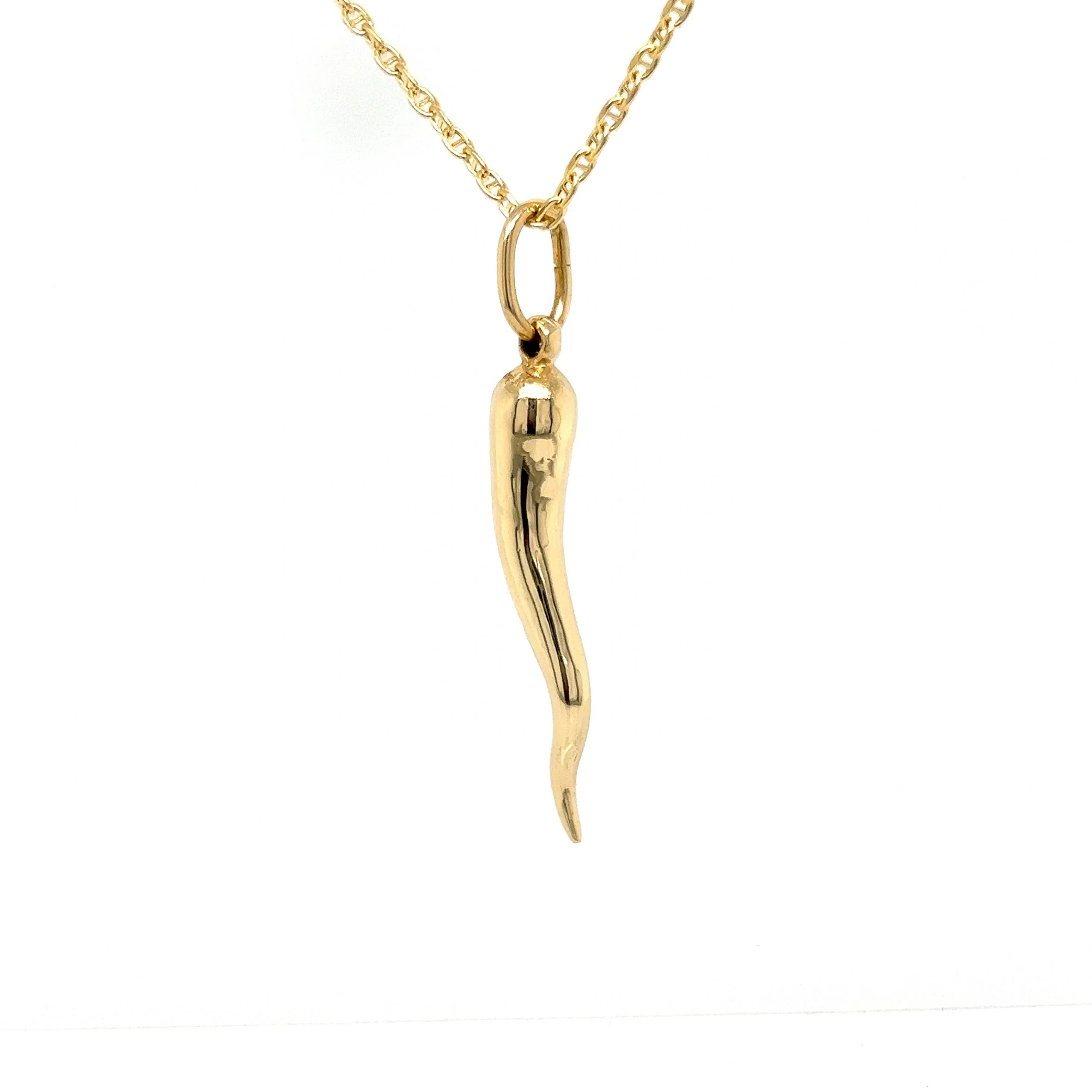 Good Luck Cornicello Pendant Necklace in 14k Yellow Gold - Image 2