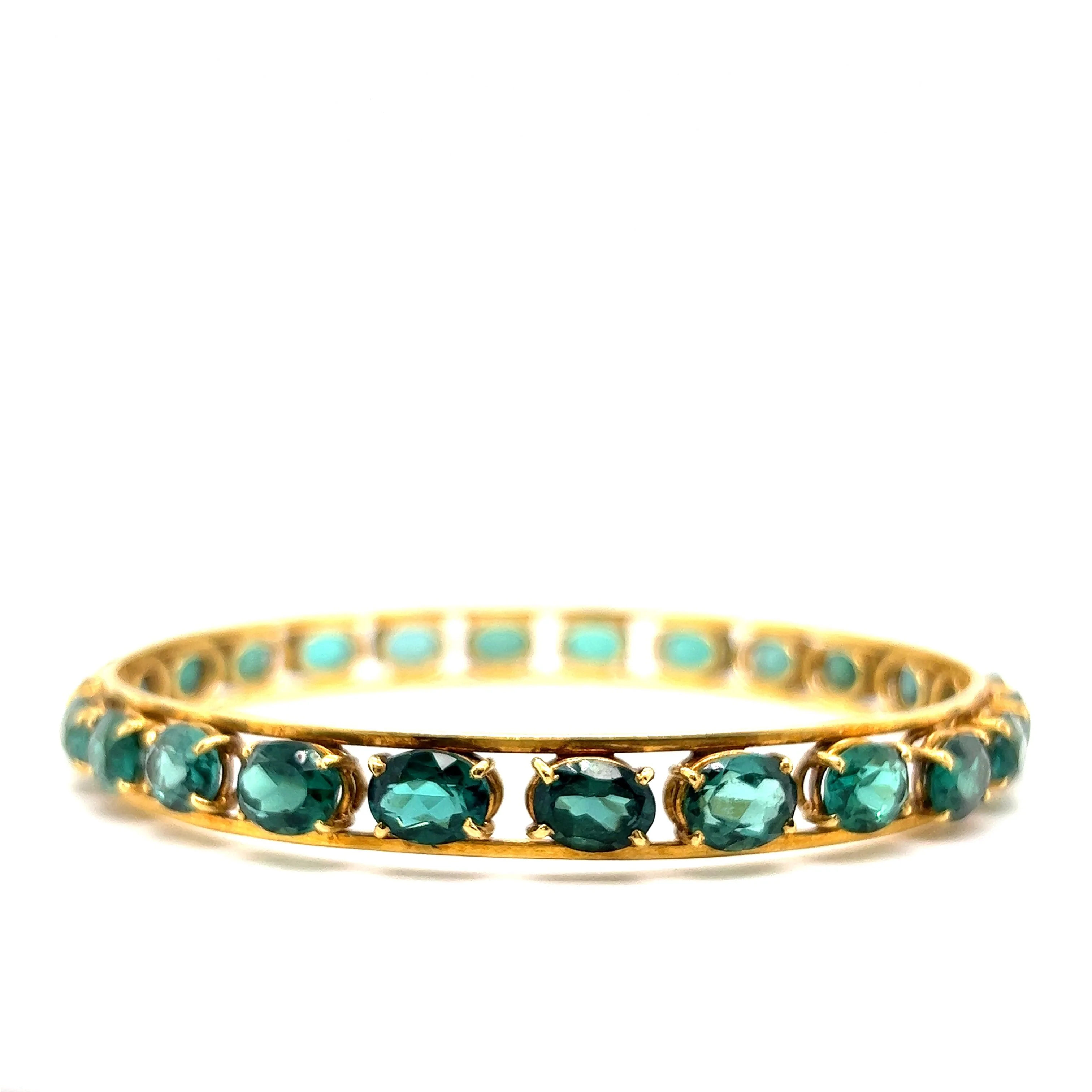 Green Tourmaline Bangle Bracelet in 18k Yellow Gold - Image 3