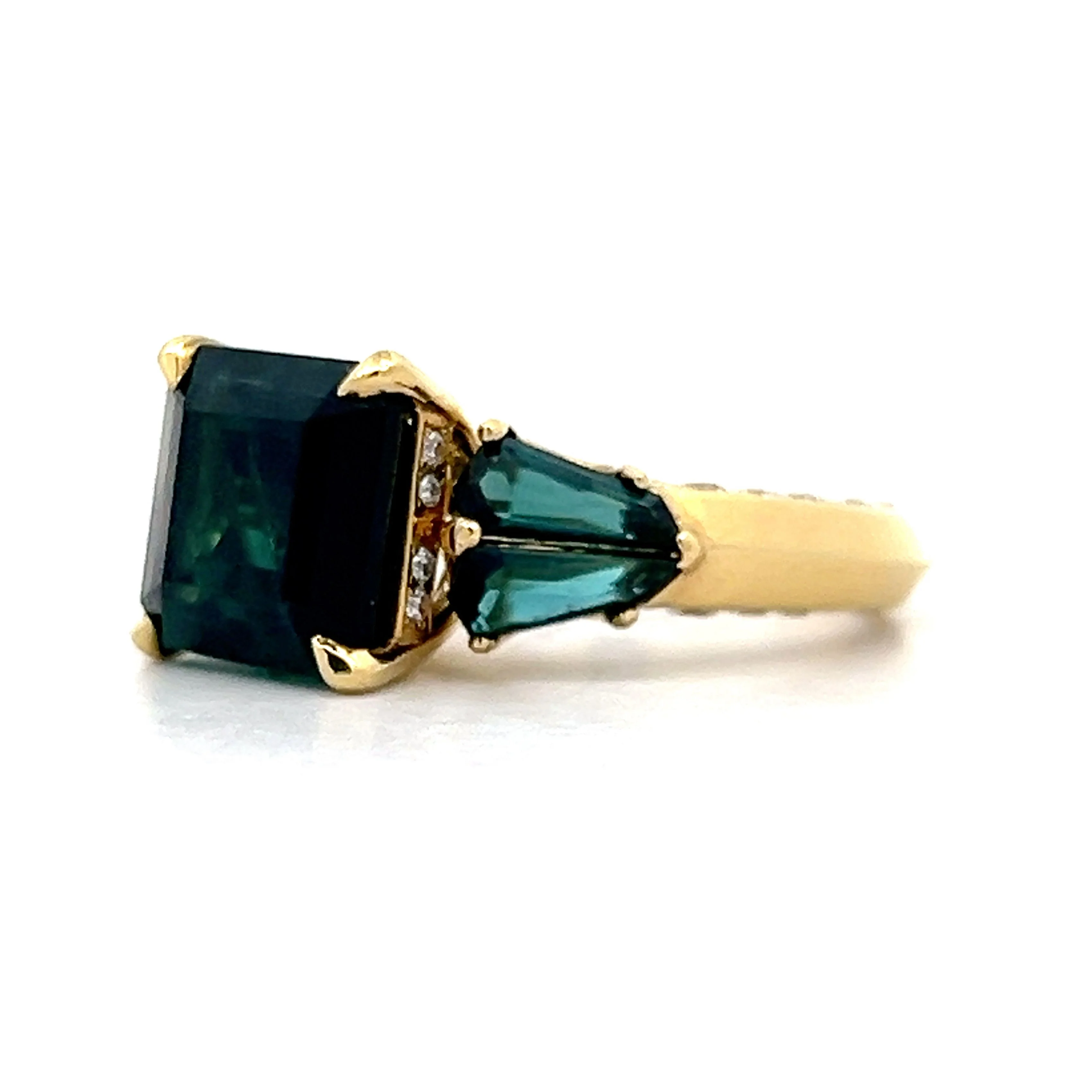 Green Tourmaline & Diamond Ring in 18k Yellow Gold - Image 2