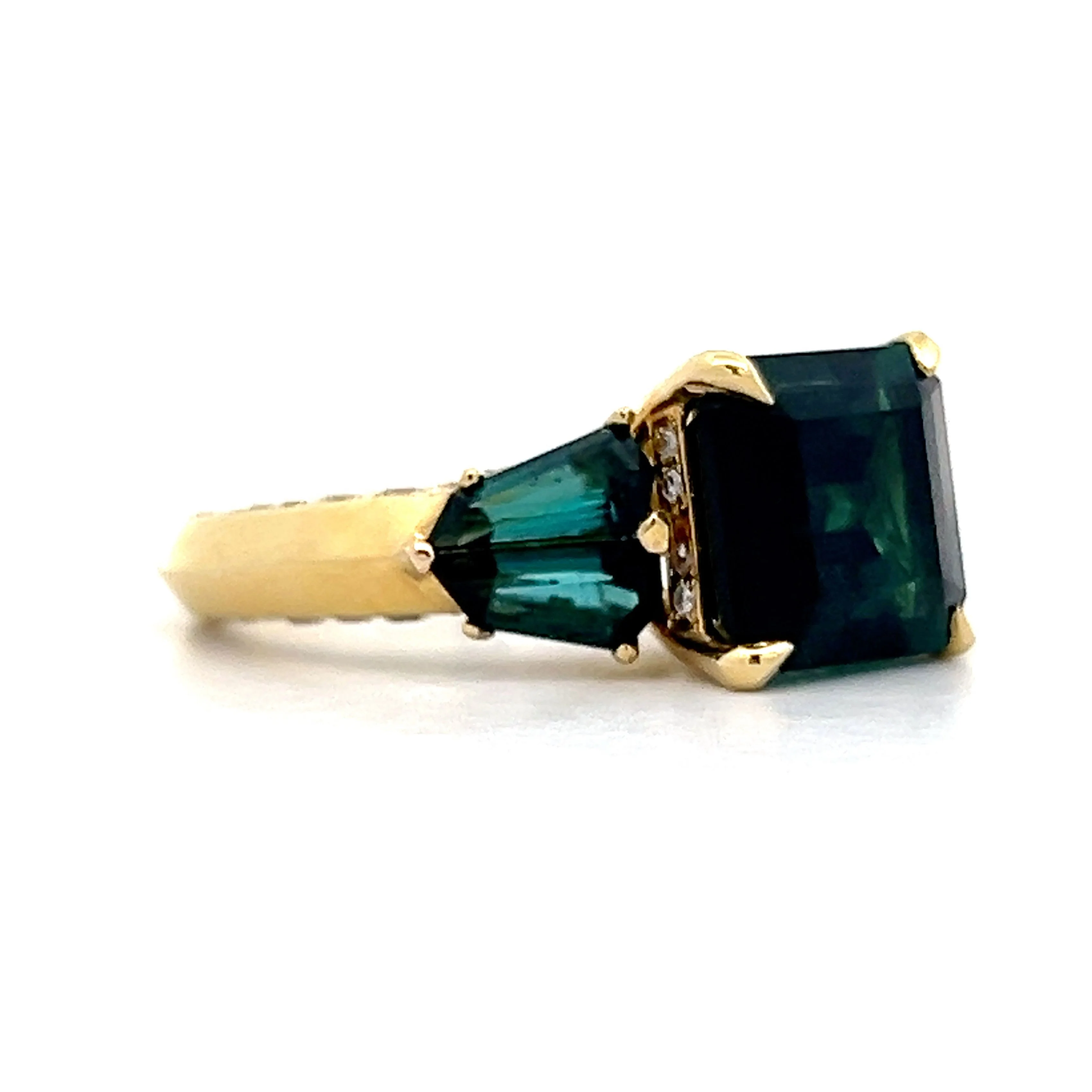 Green Tourmaline & Diamond Ring in 18k Yellow Gold - Image 3