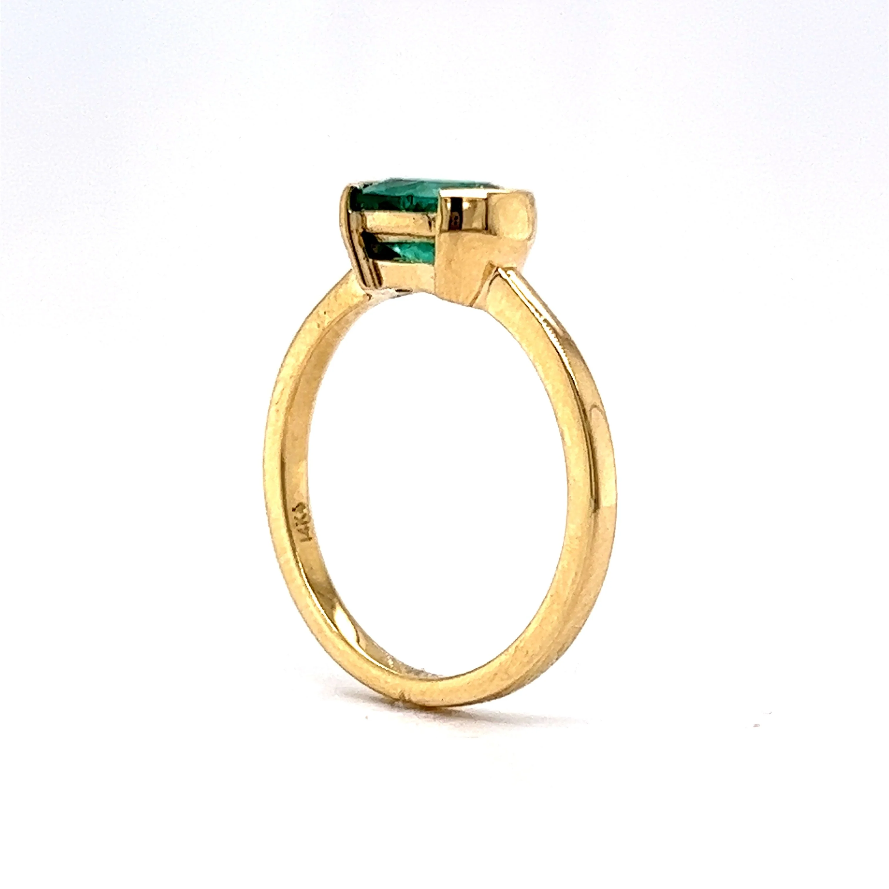Half Bezel Set Oval Cut Emerald Ring in 14k Yellow Gold - Image 5
