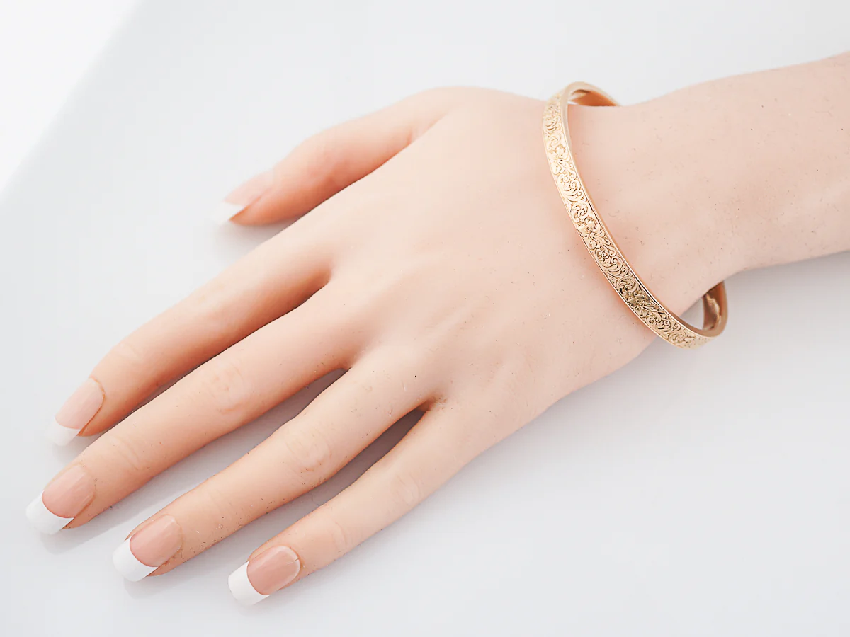 Hand Engraved Bangle Bracelet Edwardian in 14K Rose Gold - Image 3
