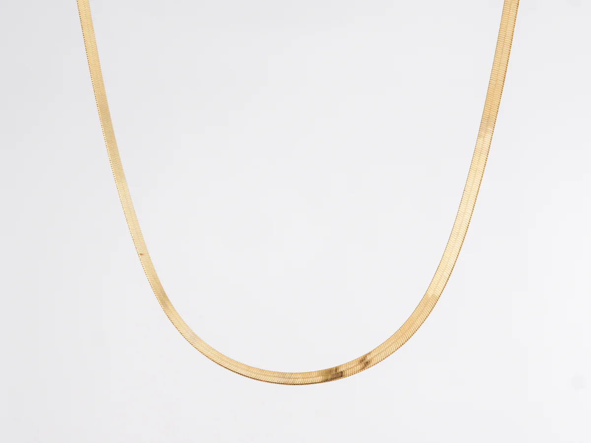 Herringbone Yellow Gold Necklace 18 inches Length in 10k - Image 3