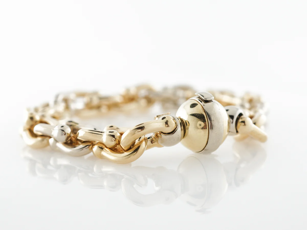 High Polish Link Bracelet in 18k Yellow Gold - Image 3