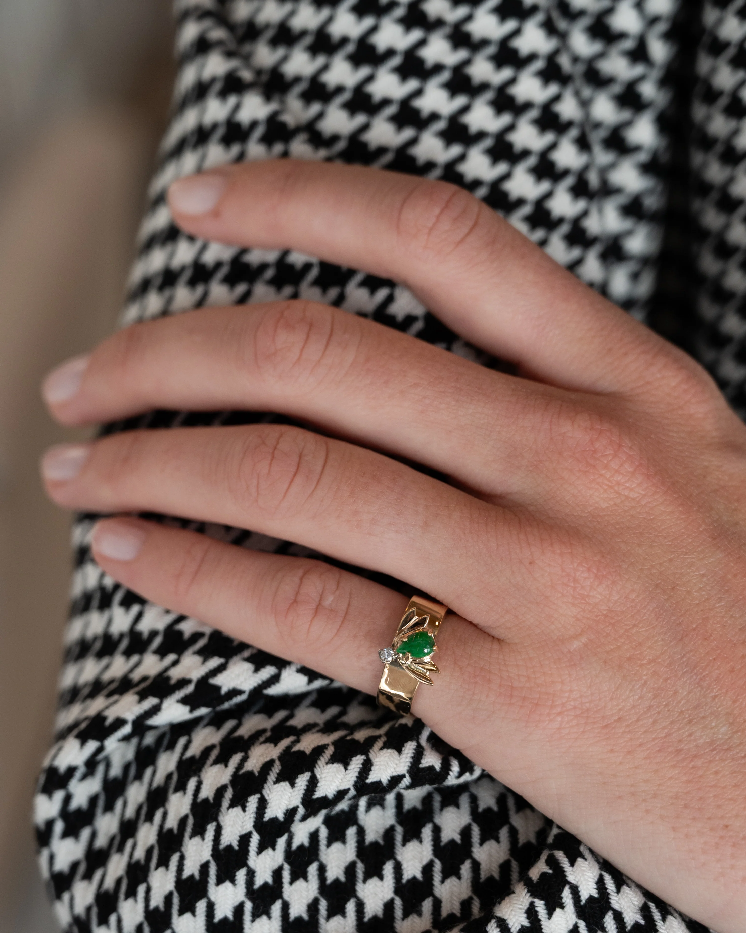 Jadeite & Diamond Bee Cocktail Ring 14k Yellow Gold - Image 7