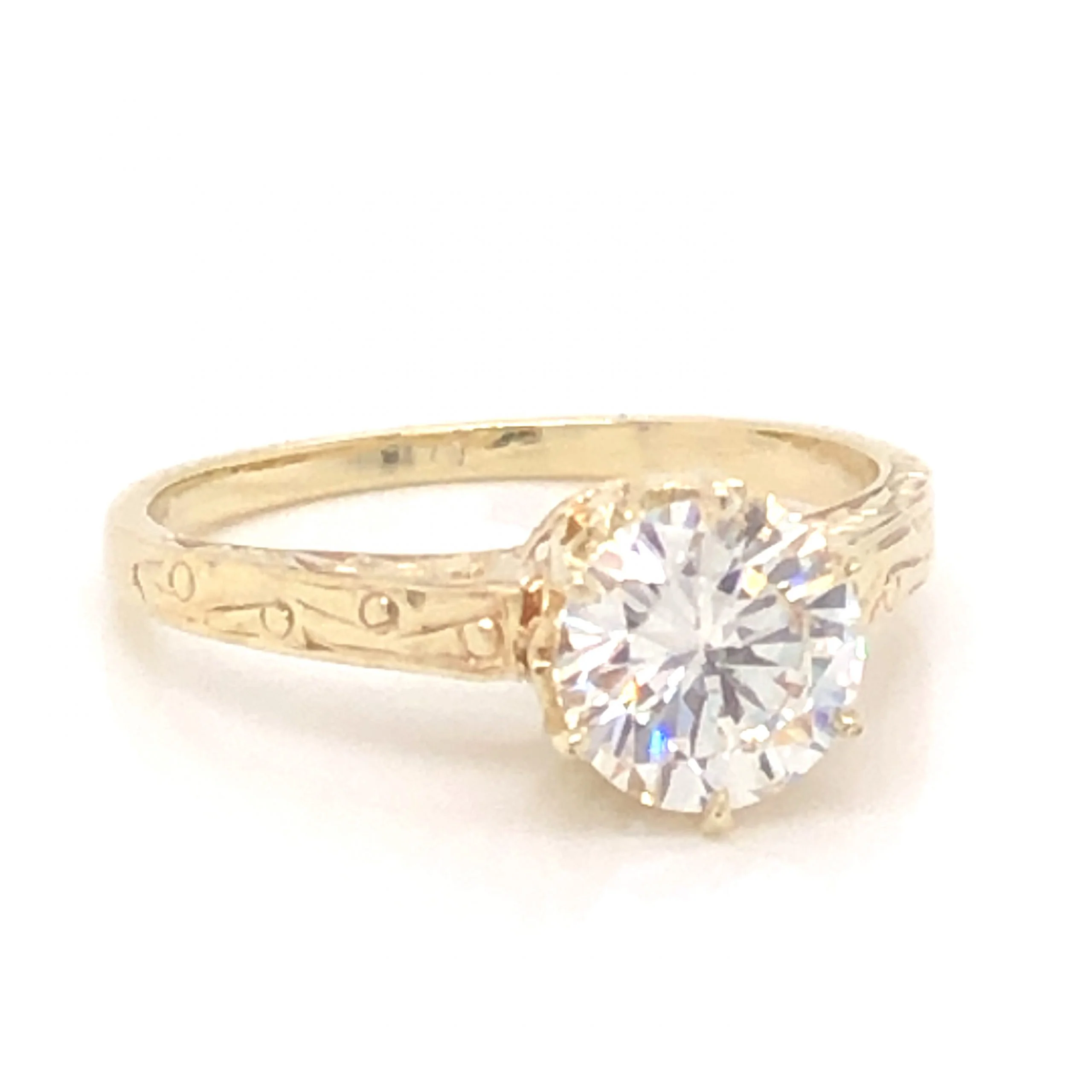 Late Art Deco 1.23 Diamond Engagement Ring in 14k Yellow Gold - Image 3